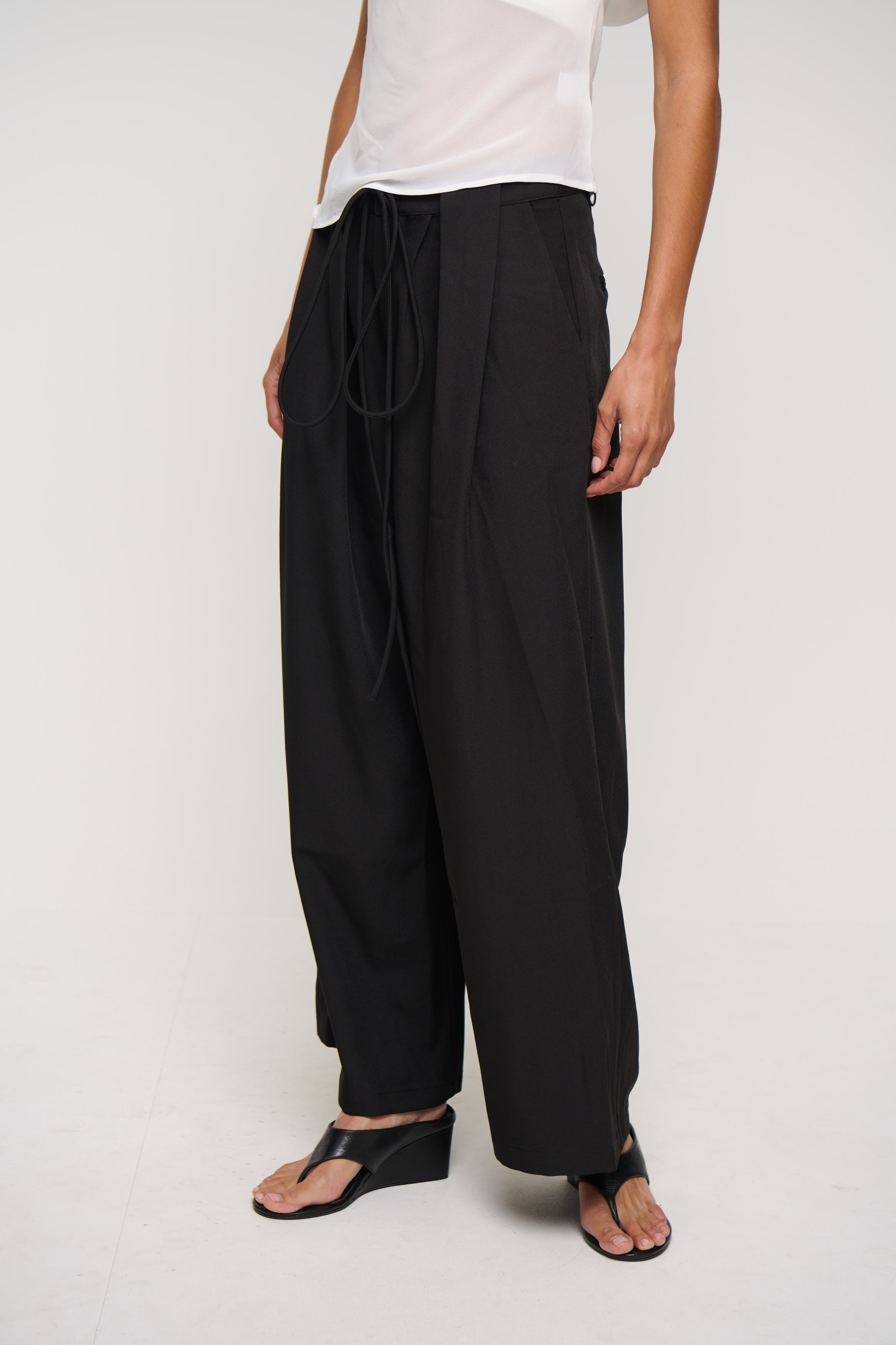 Alexia Pant Black