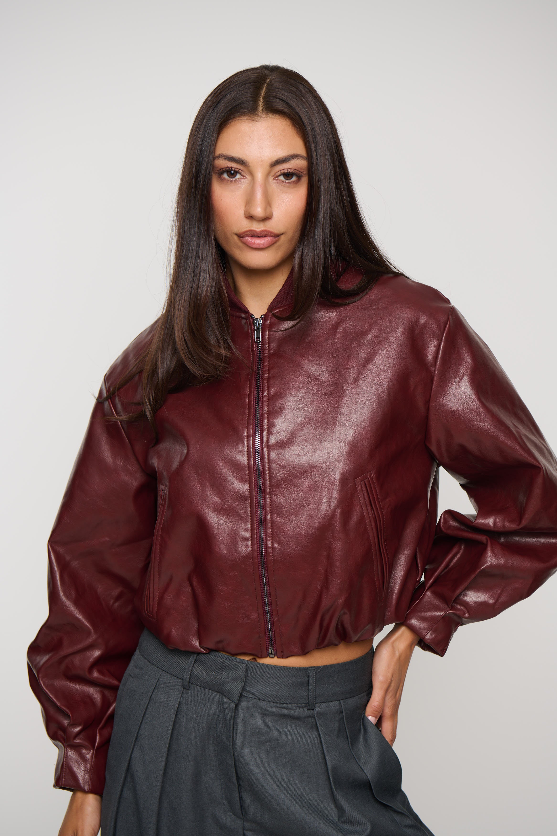 Clara Bomber Wine