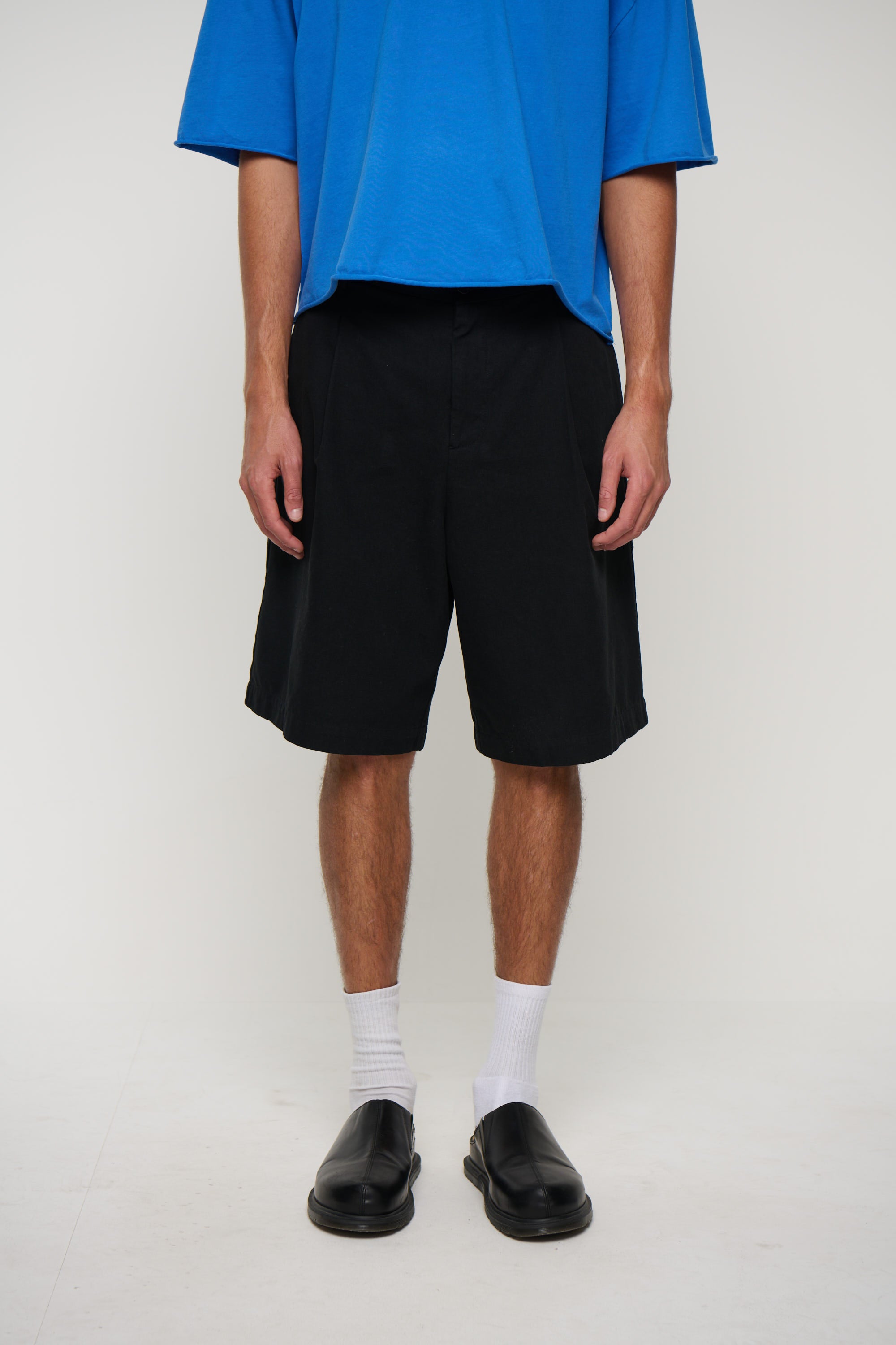 Baggy Cotton Pleat Short Black