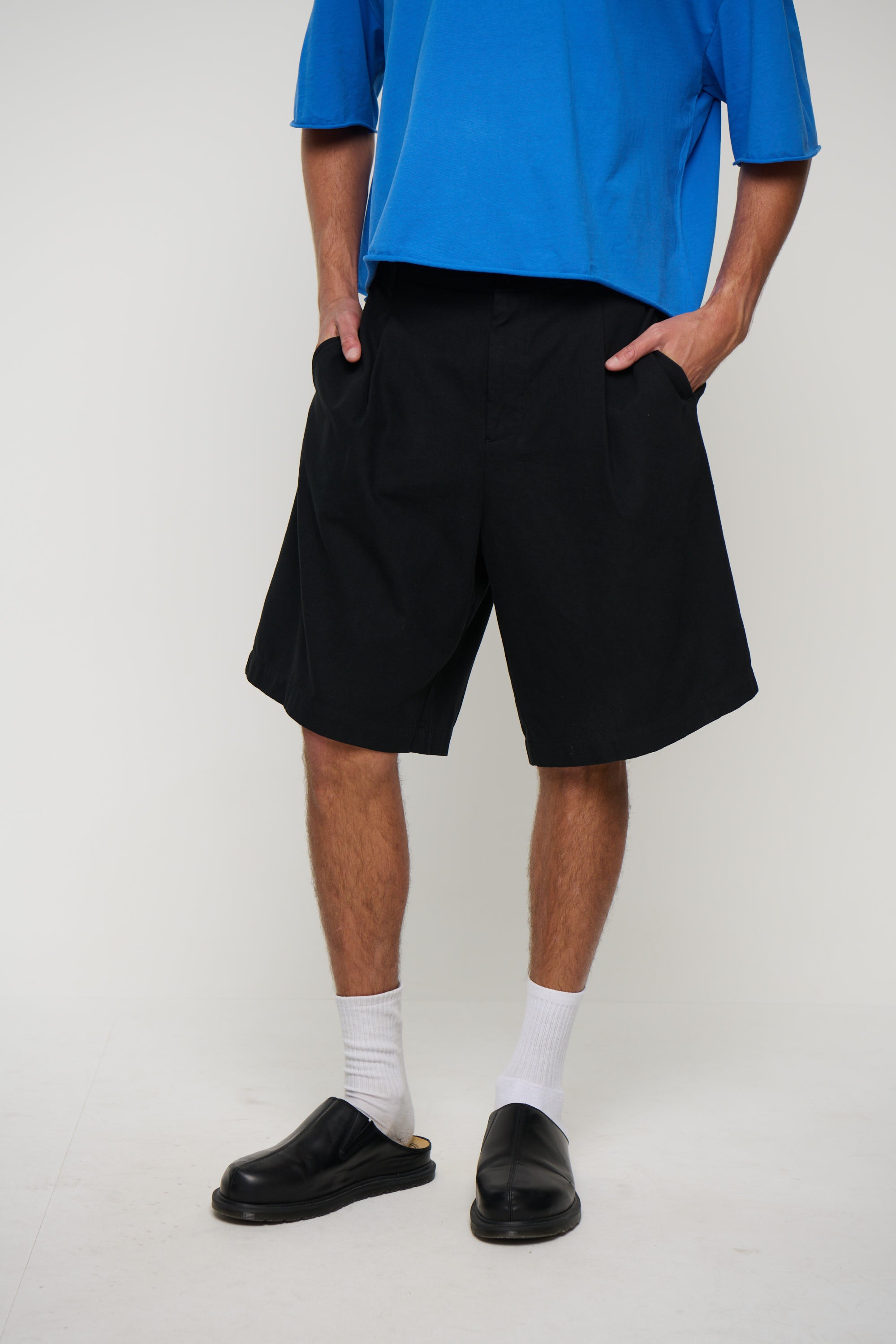 Baggy Cotton Pleat Short Black