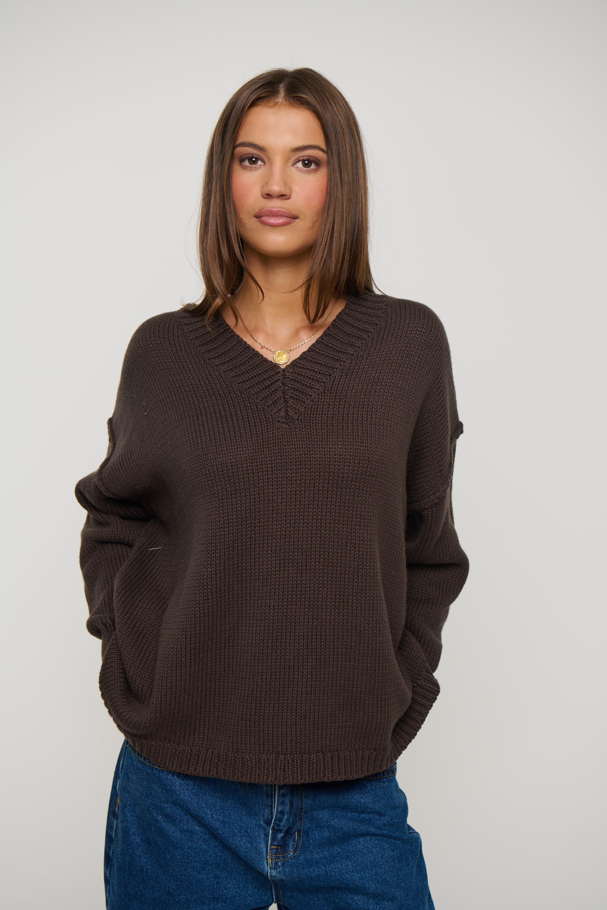 Willow V Neck Knit Chocolate