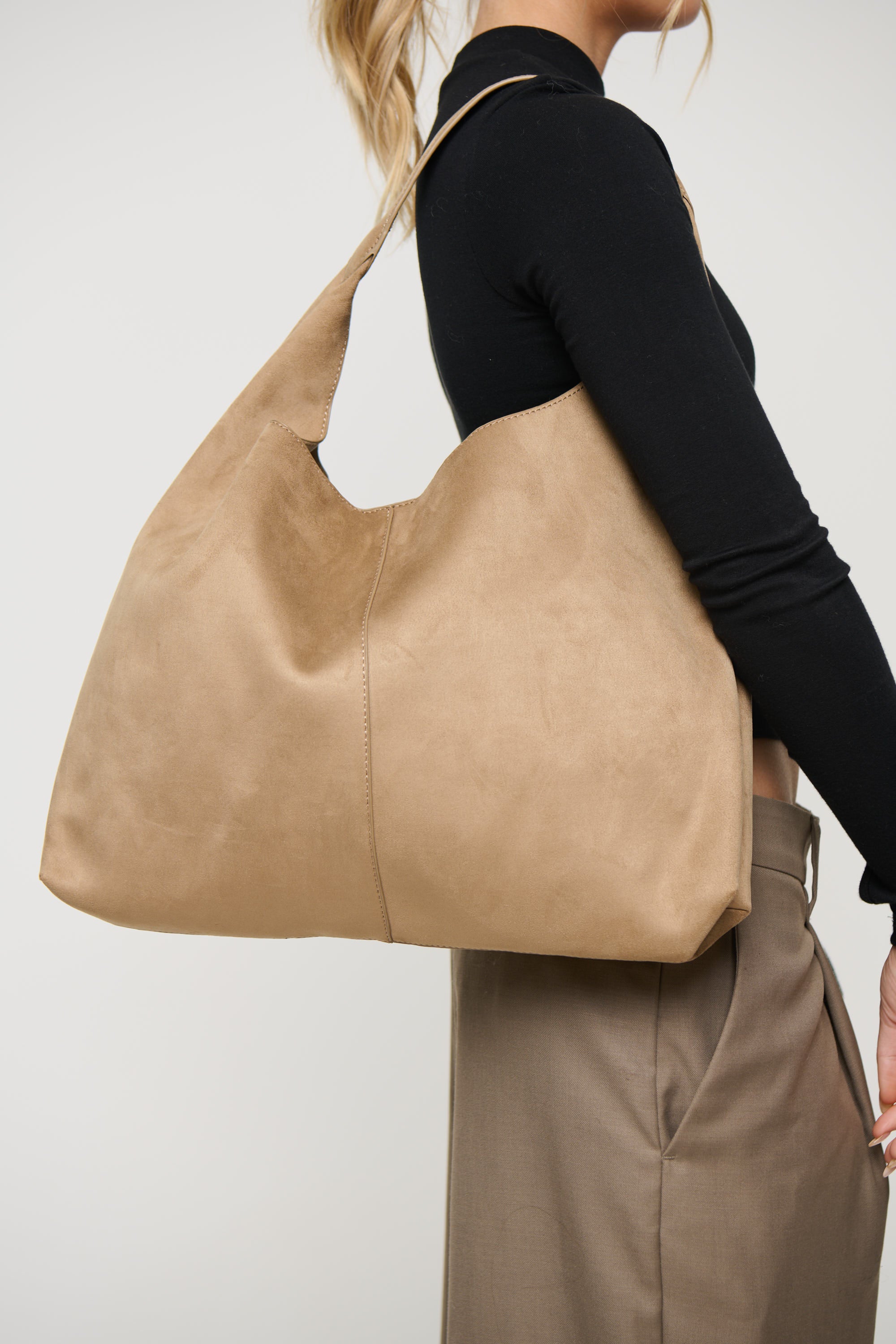Remi Shoulder Bag Stone Suede