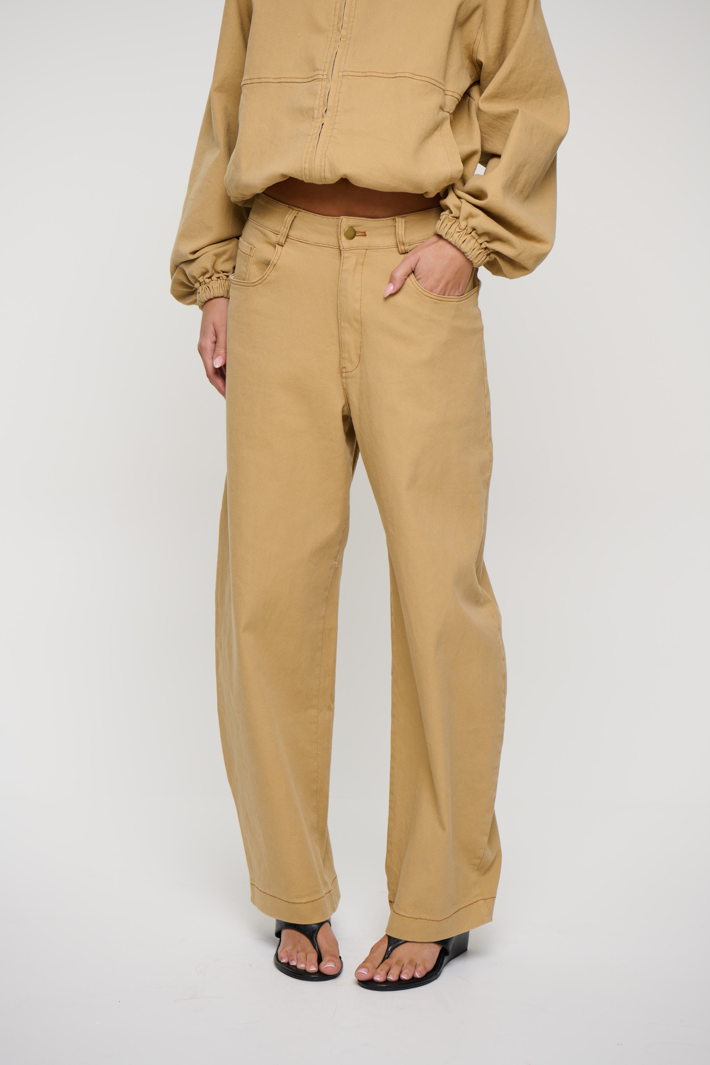 Lexy Jean Camel
