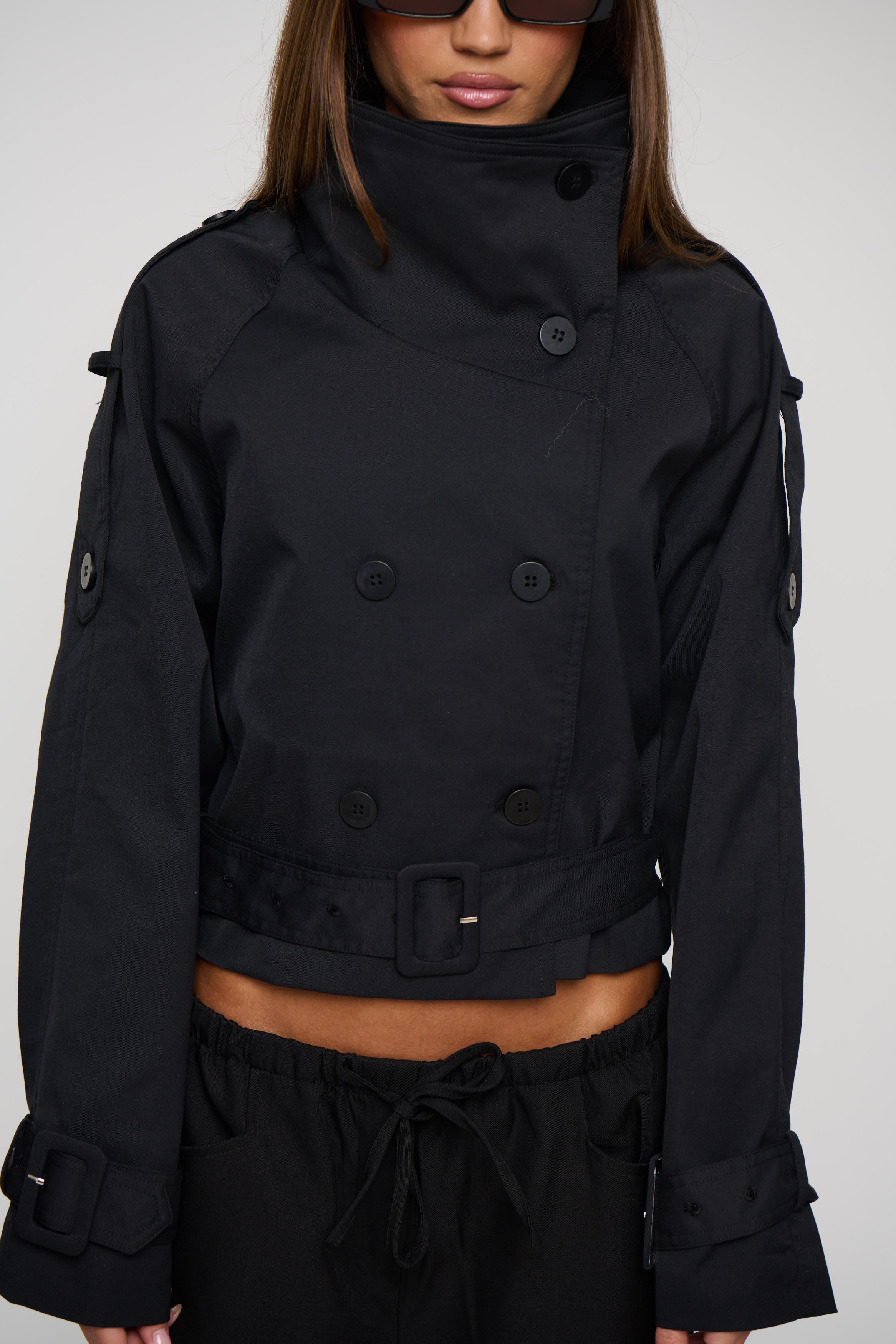 Blanc Cropped Trench Noir