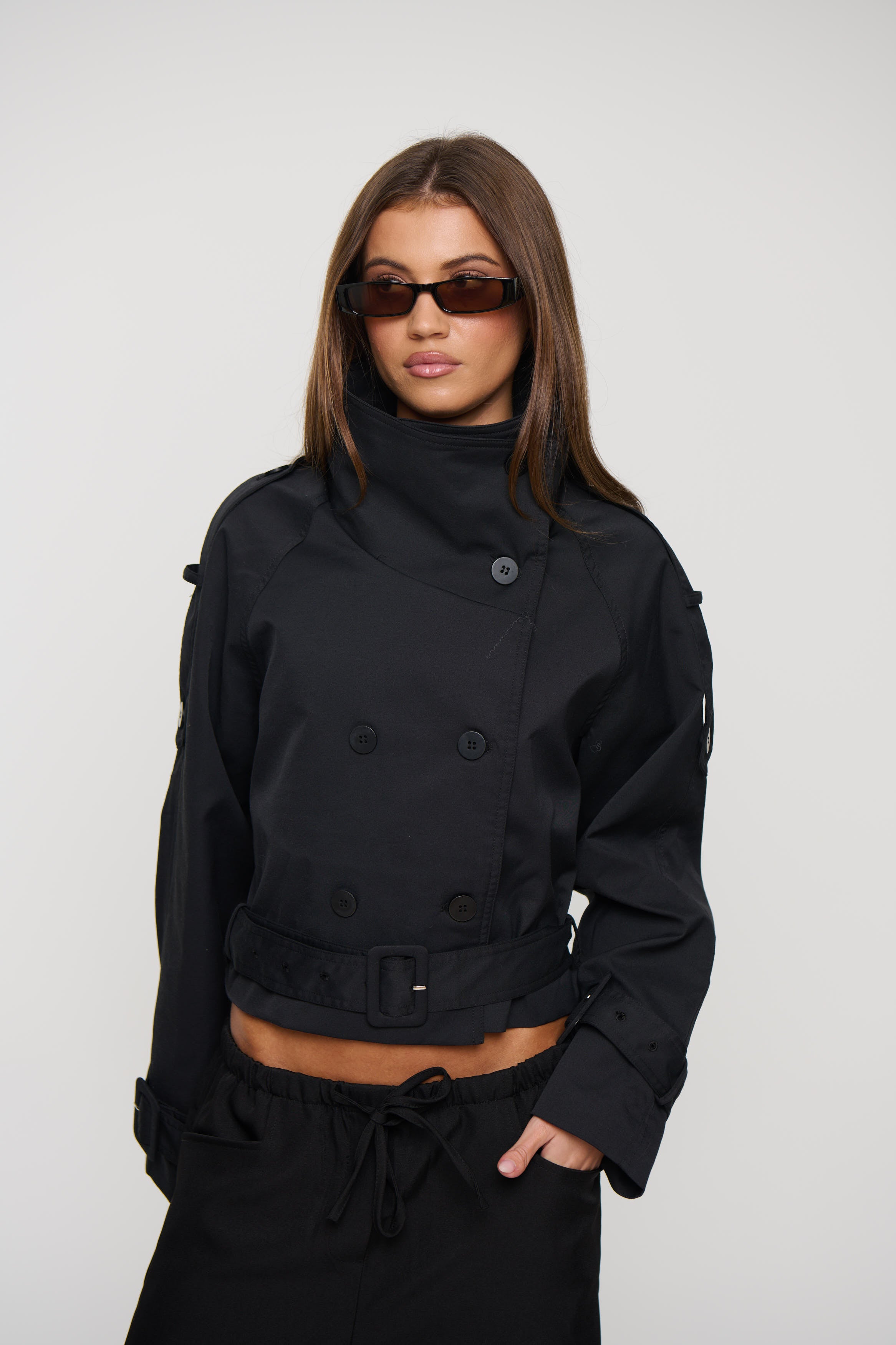 Blanc Cropped Trench Noir