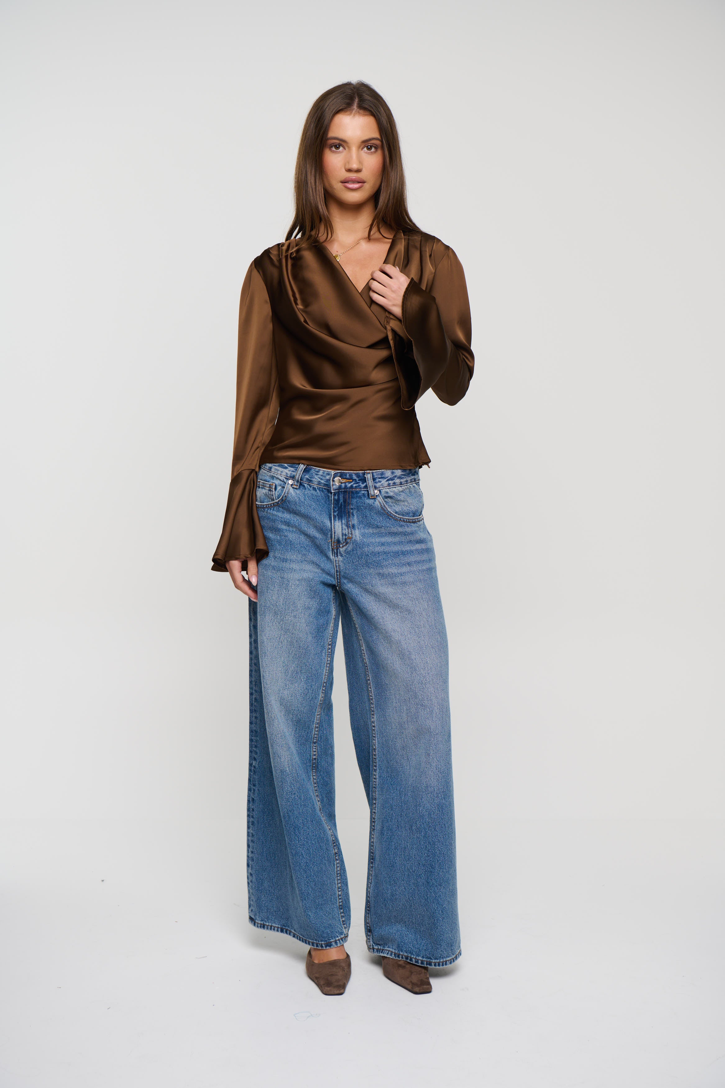Arna Long Sleeve Chocolate