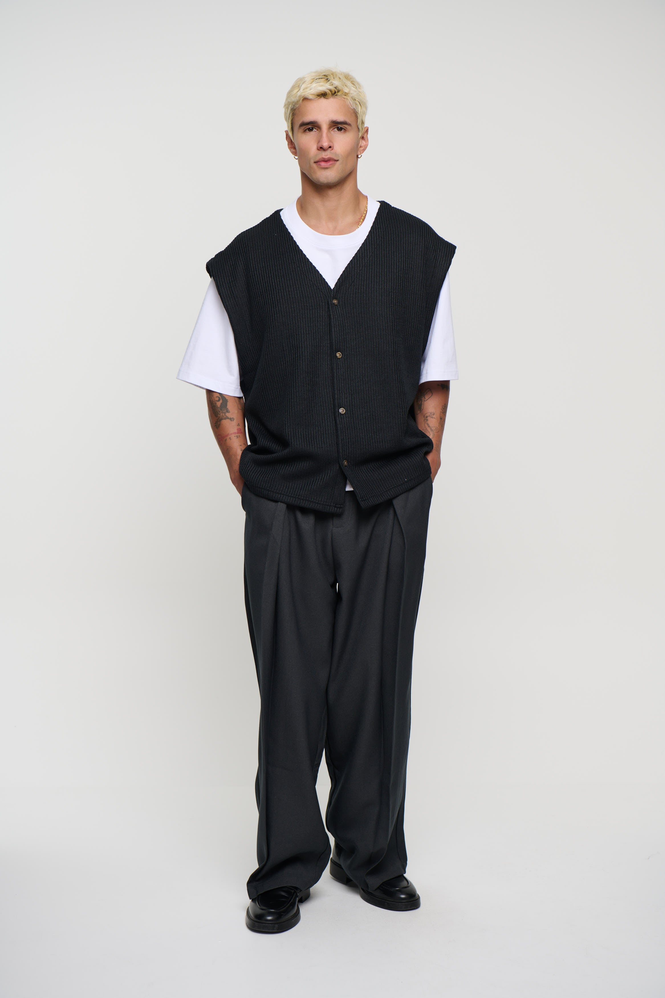 Cassius Knitted Vest Black