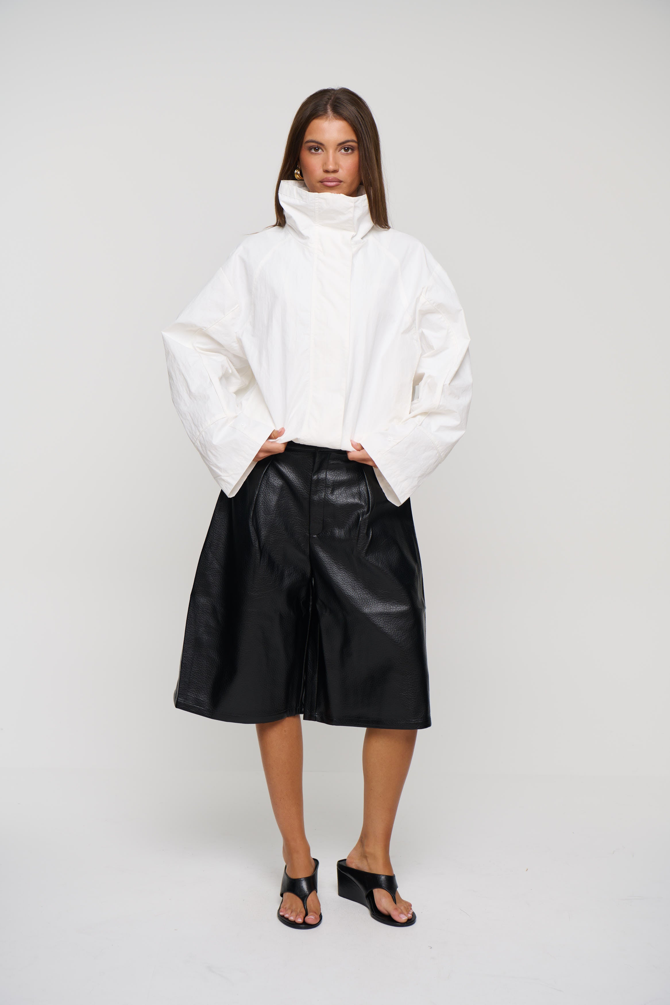 Shoreline Windbreaker Porcelain