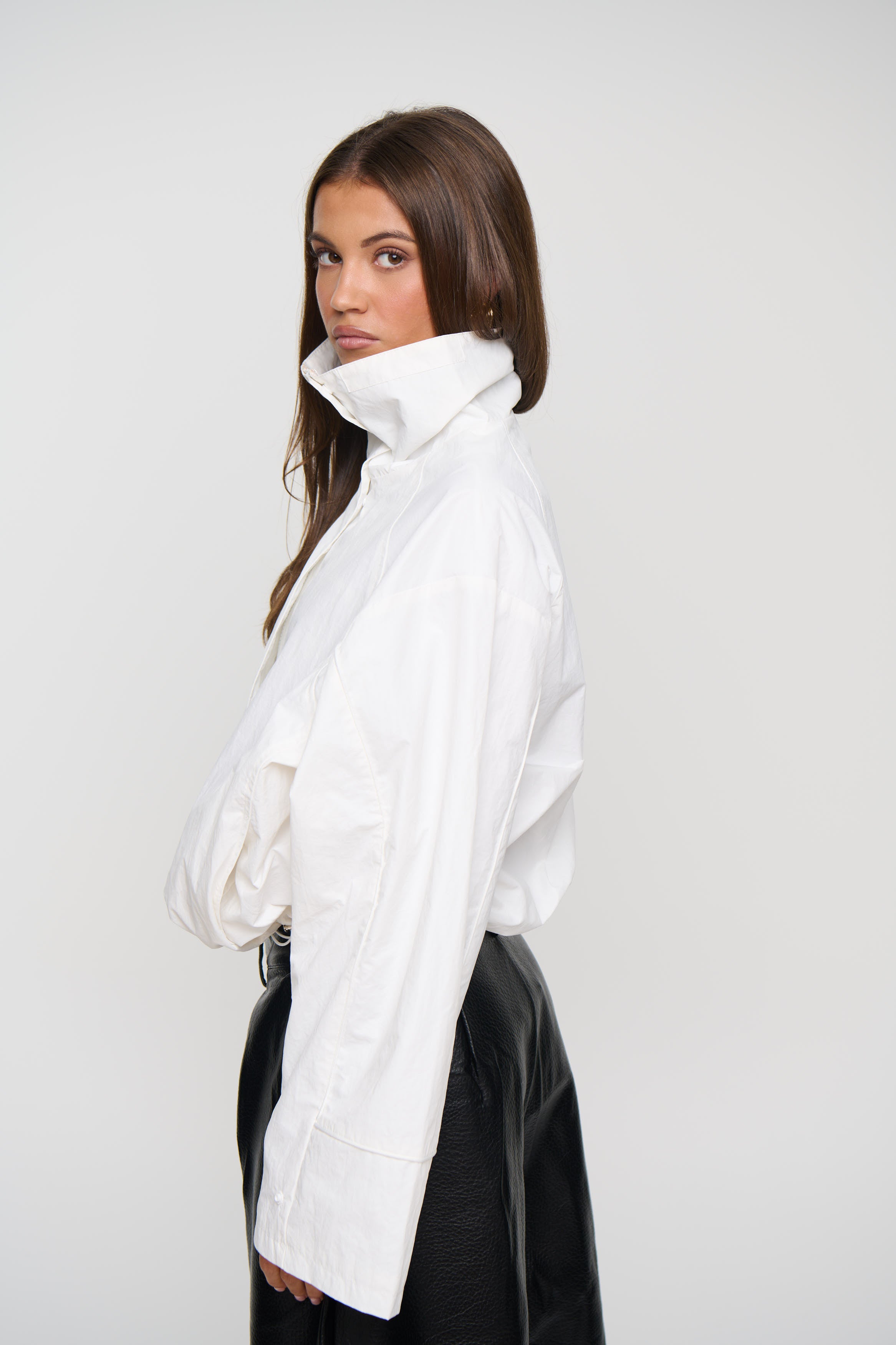 Shoreline Windbreaker Porcelain
