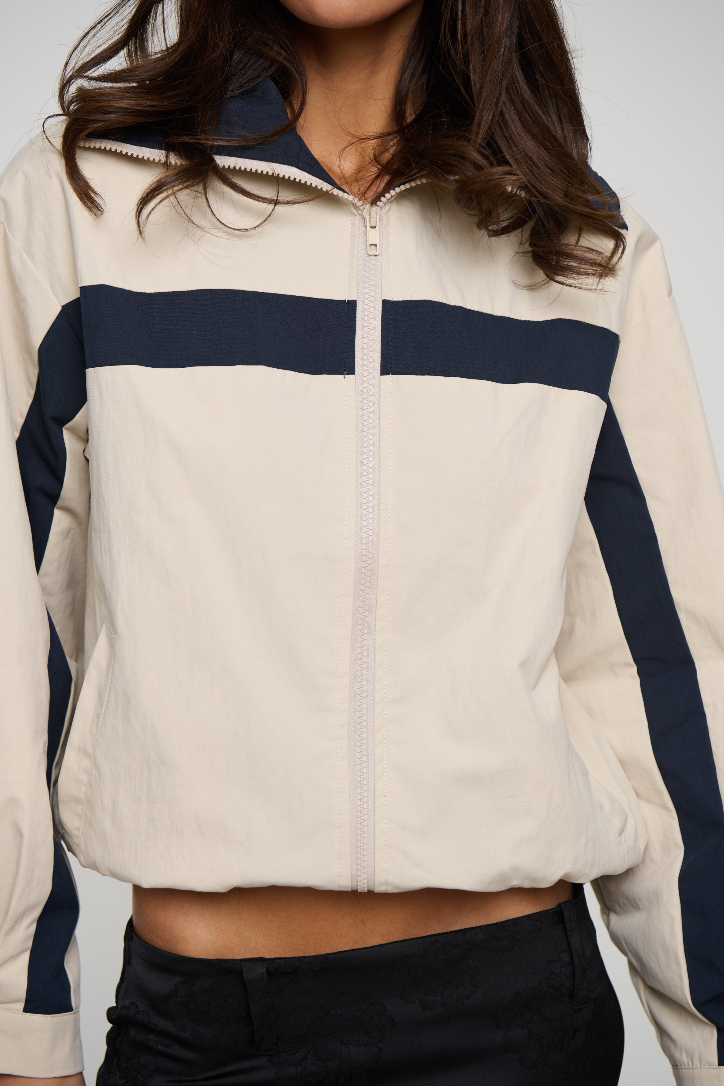 Evie Windbreaker Beige