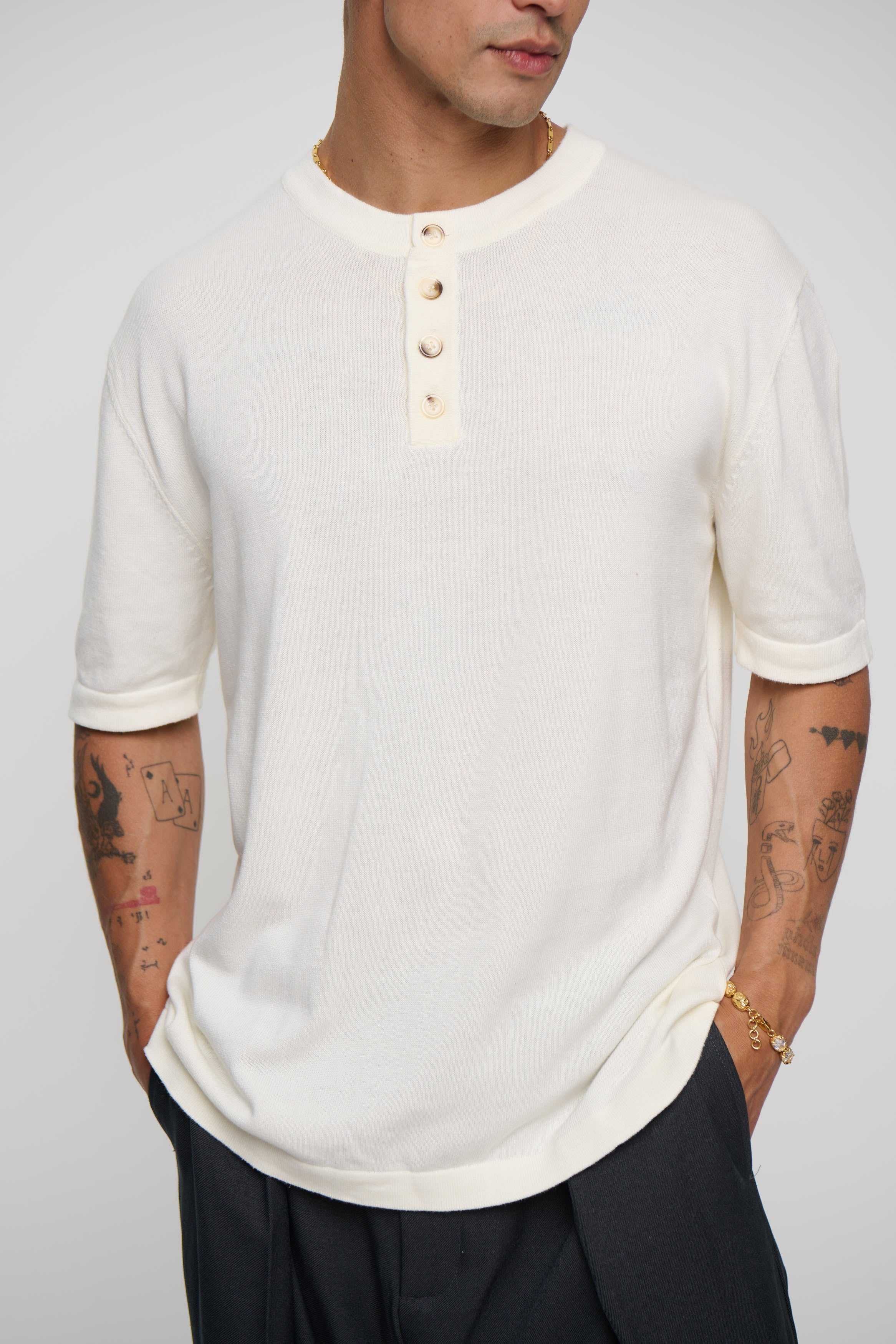 Jackson Fitted Short Sleeve Henley Ivory