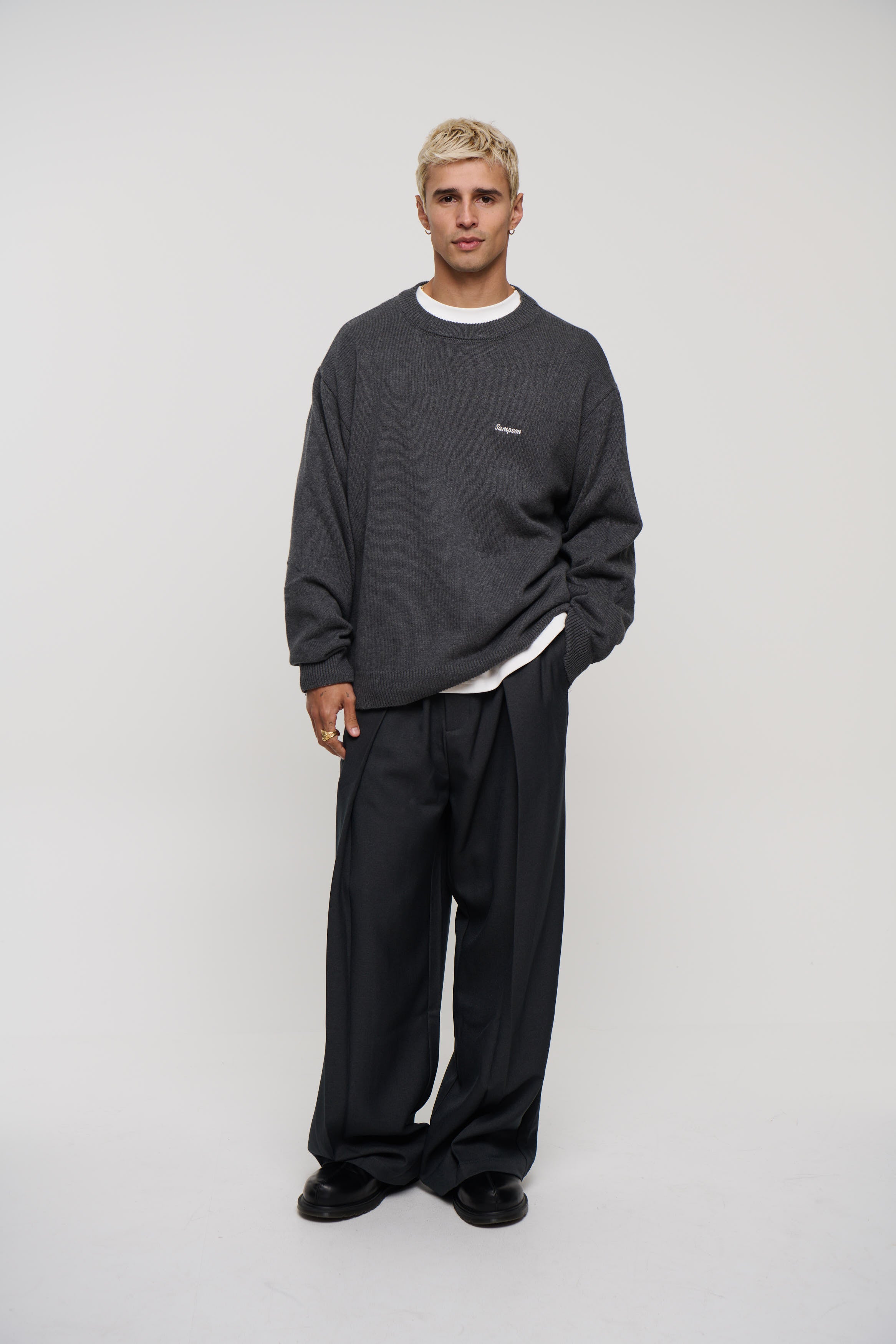 Embroid Crew Neck Knit Dark Grey