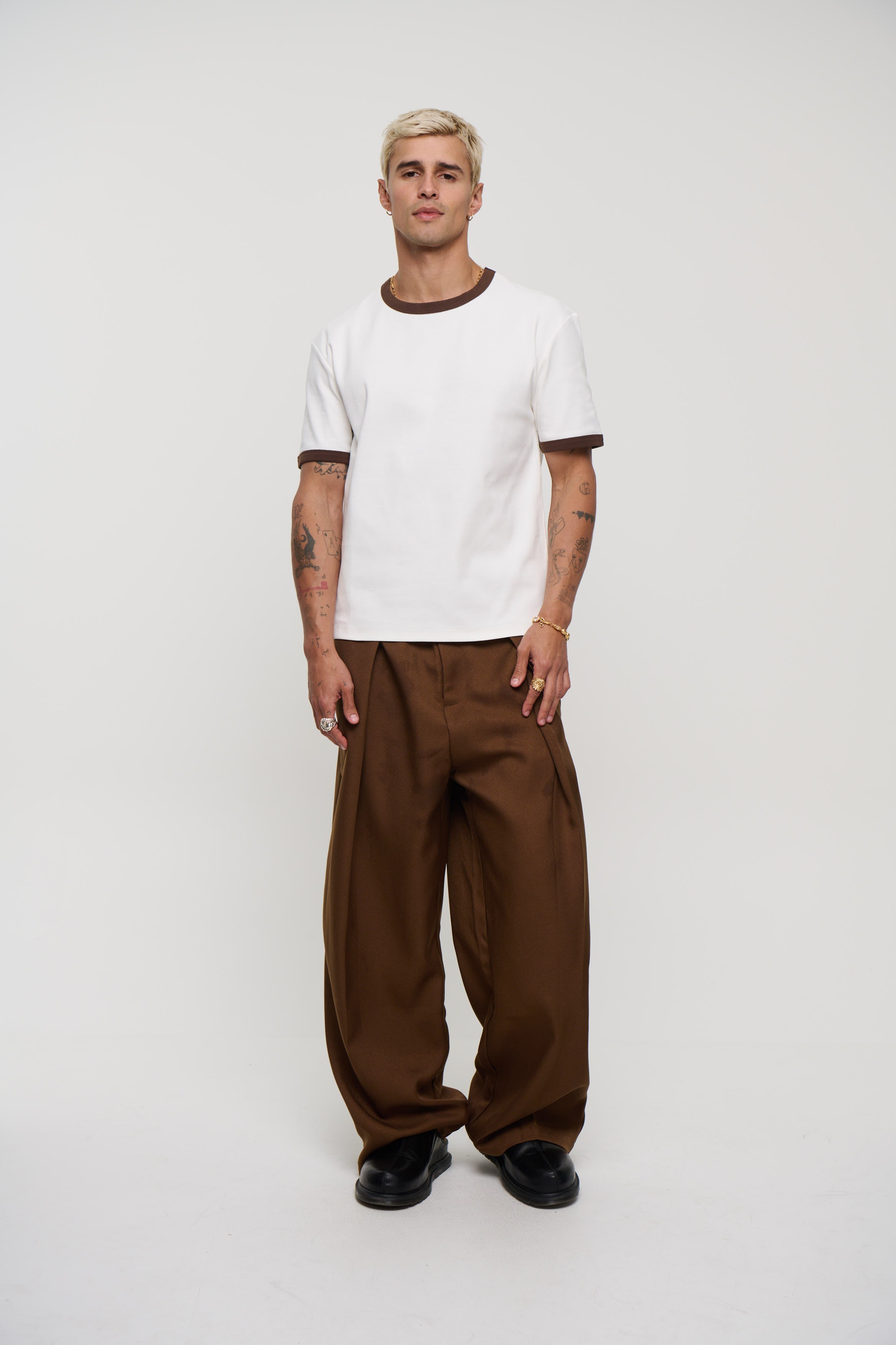 Charlie Ringer Tee Choc/White