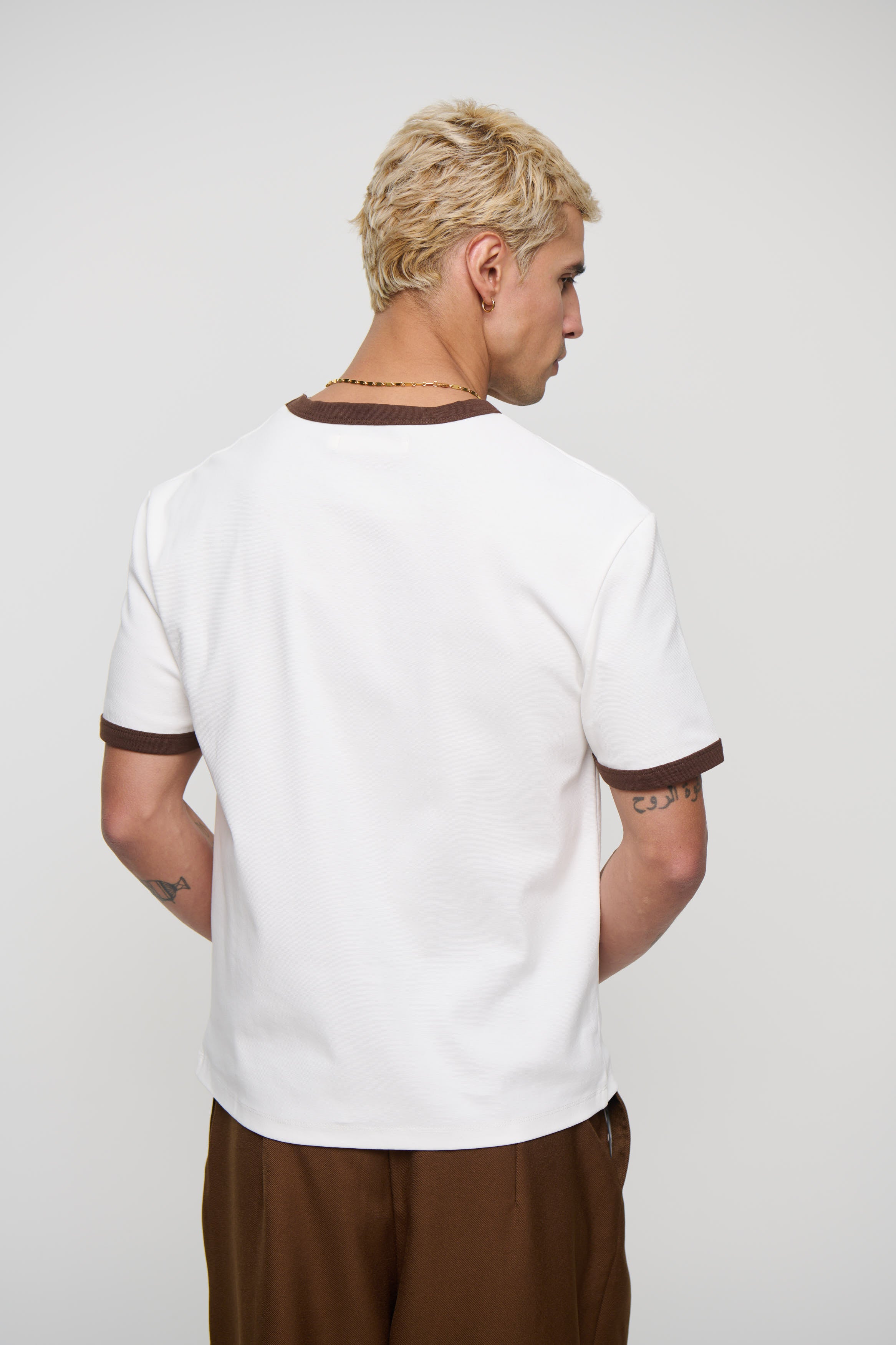 Charlie Ringer Tee Choc/White
