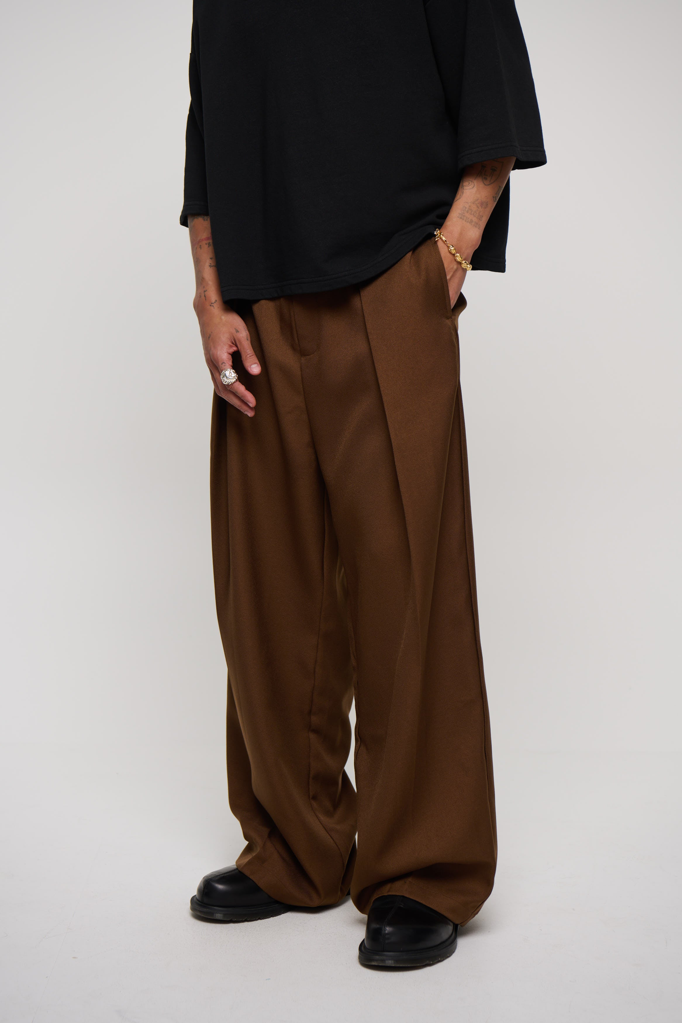 Josh Baggy Pant Choc