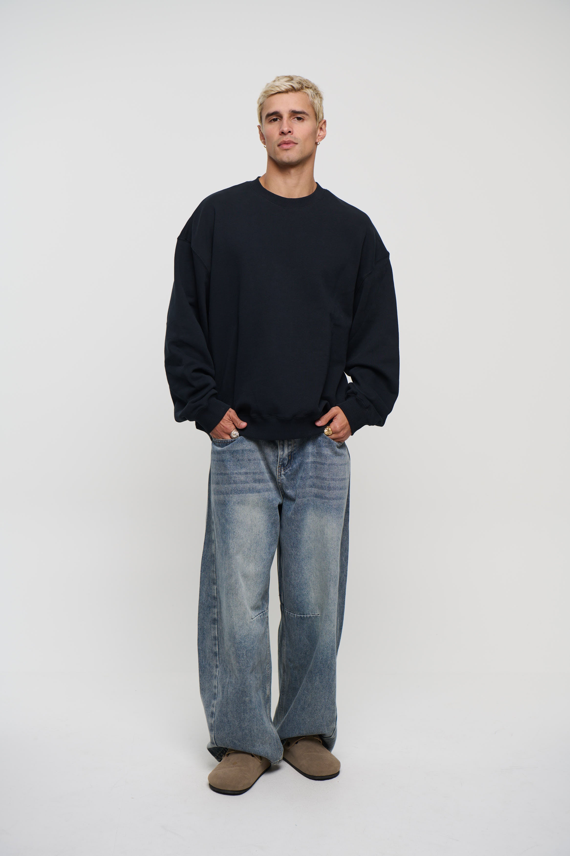 Caddy Crew Jumper Black