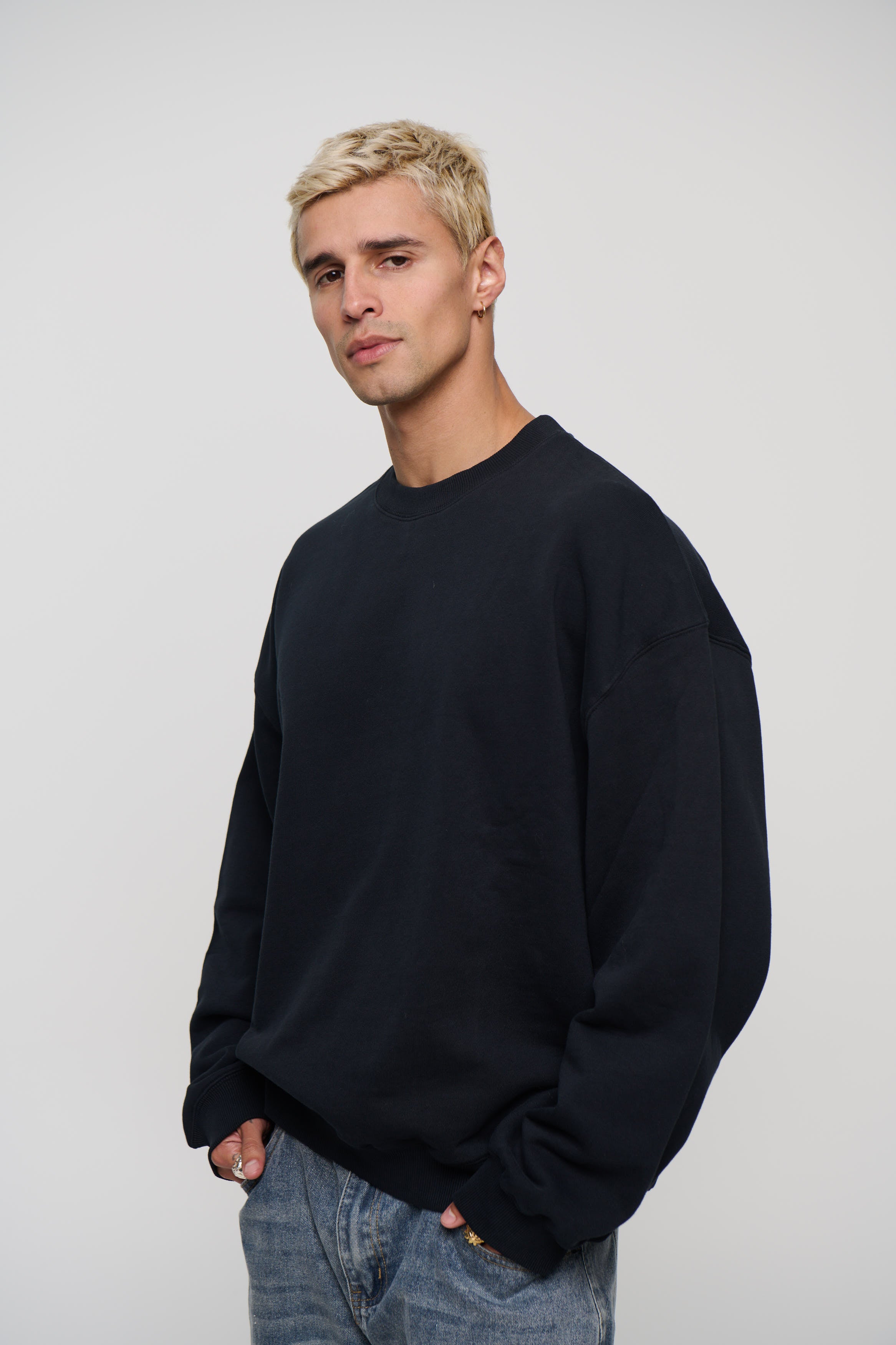Caddy Crew Jumper Black