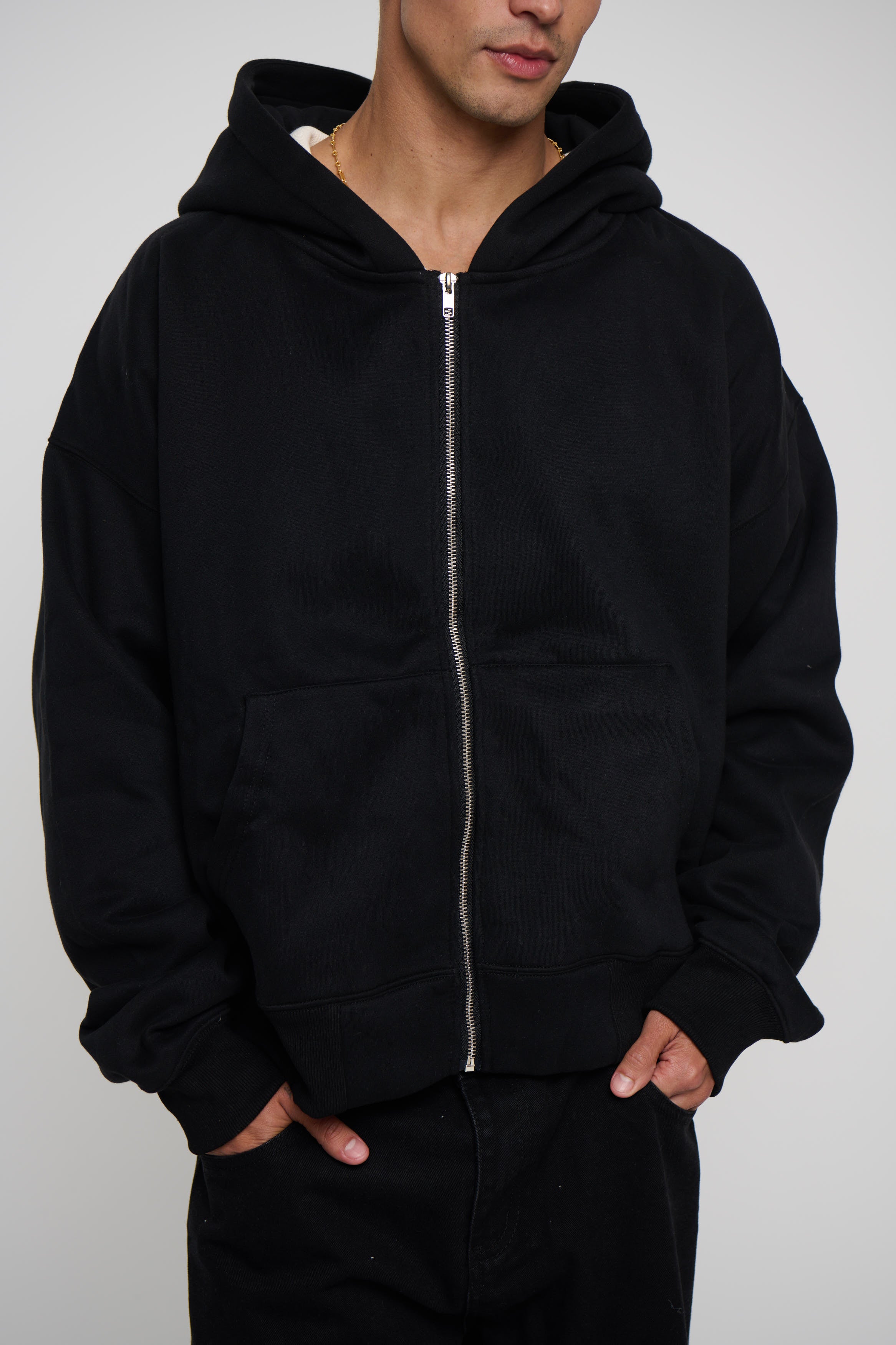 Roman Zip Hoodie Black