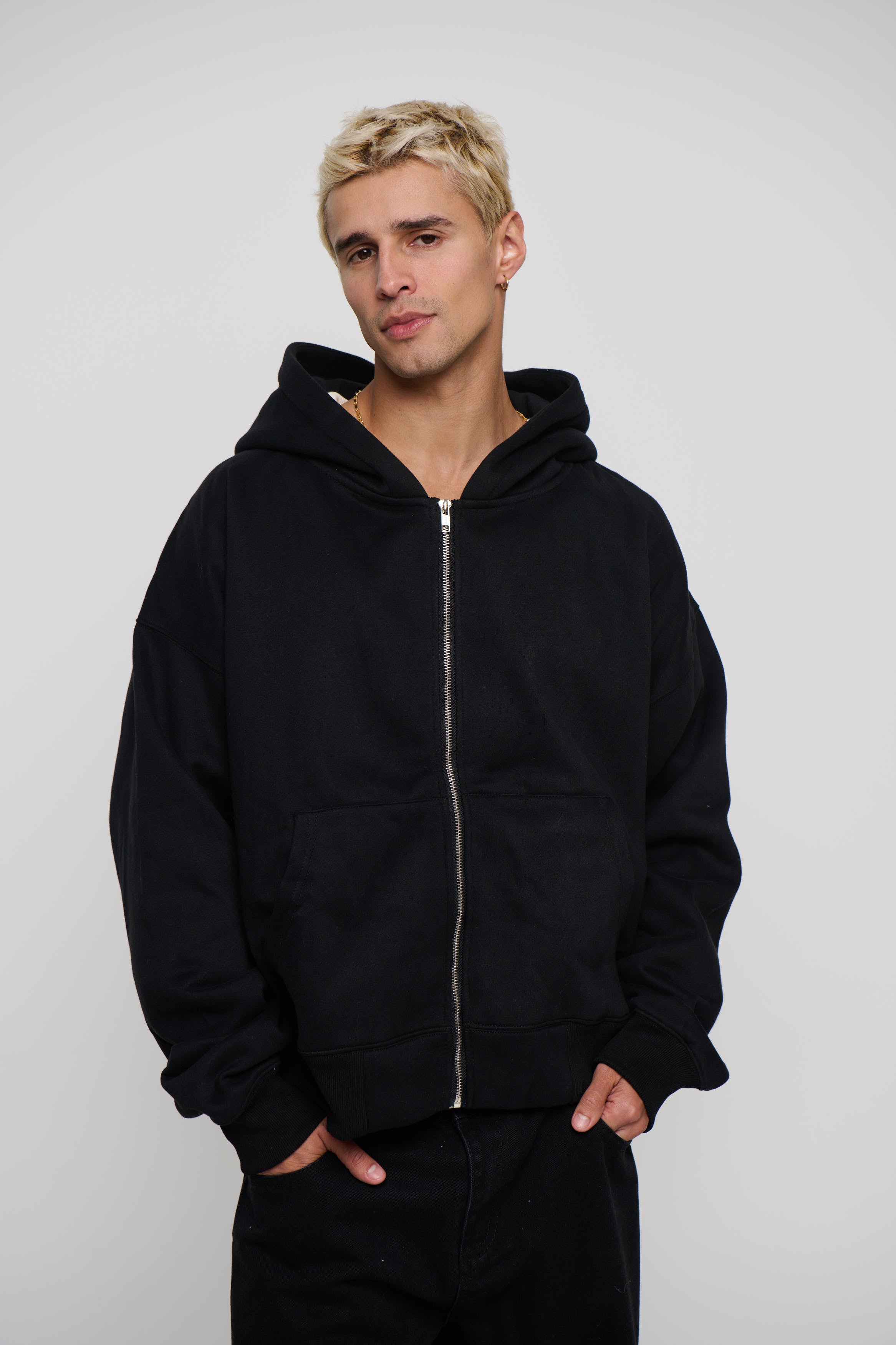 Roman Zip Hoodie Black