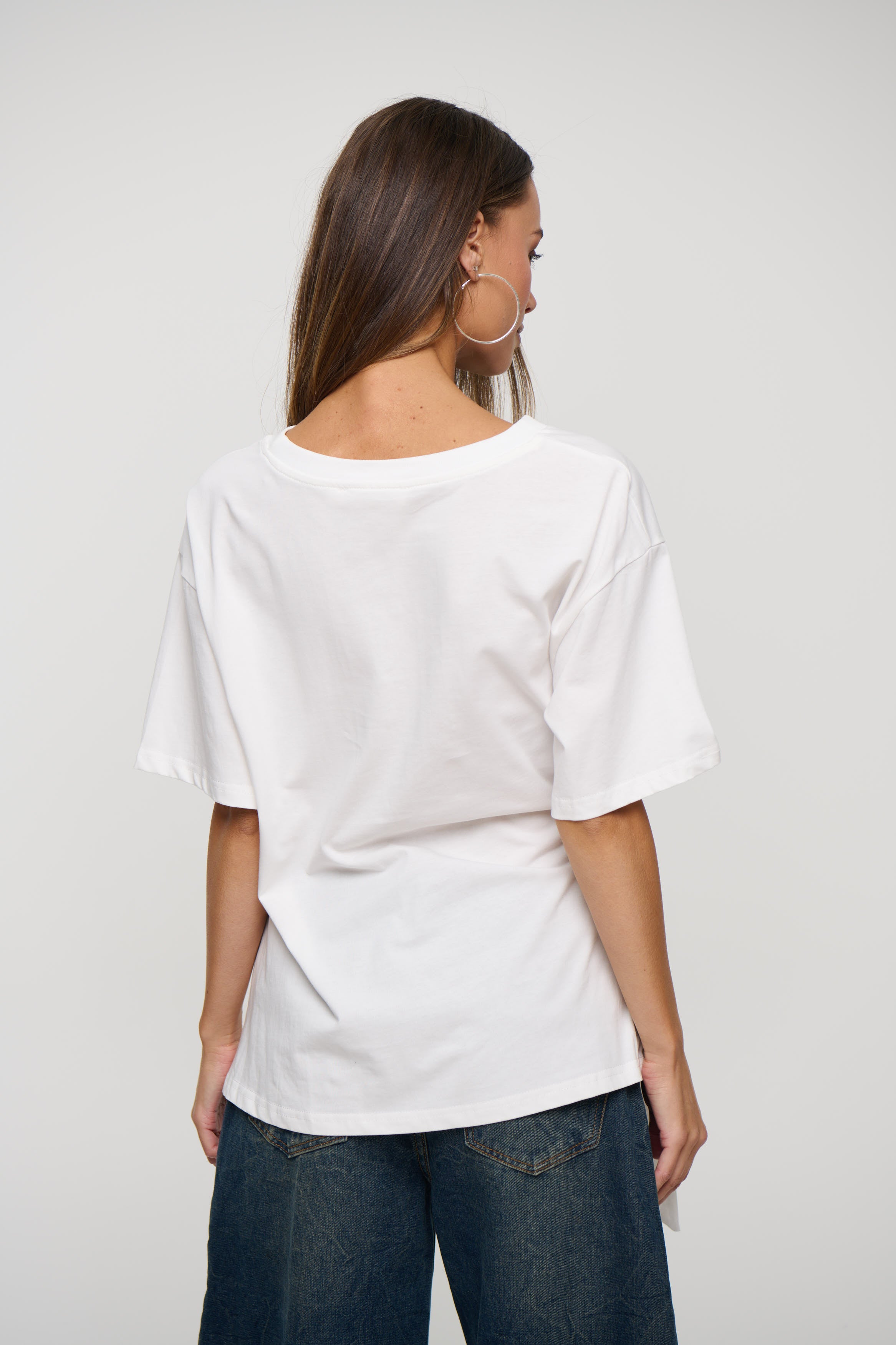 Daniella Tee White
