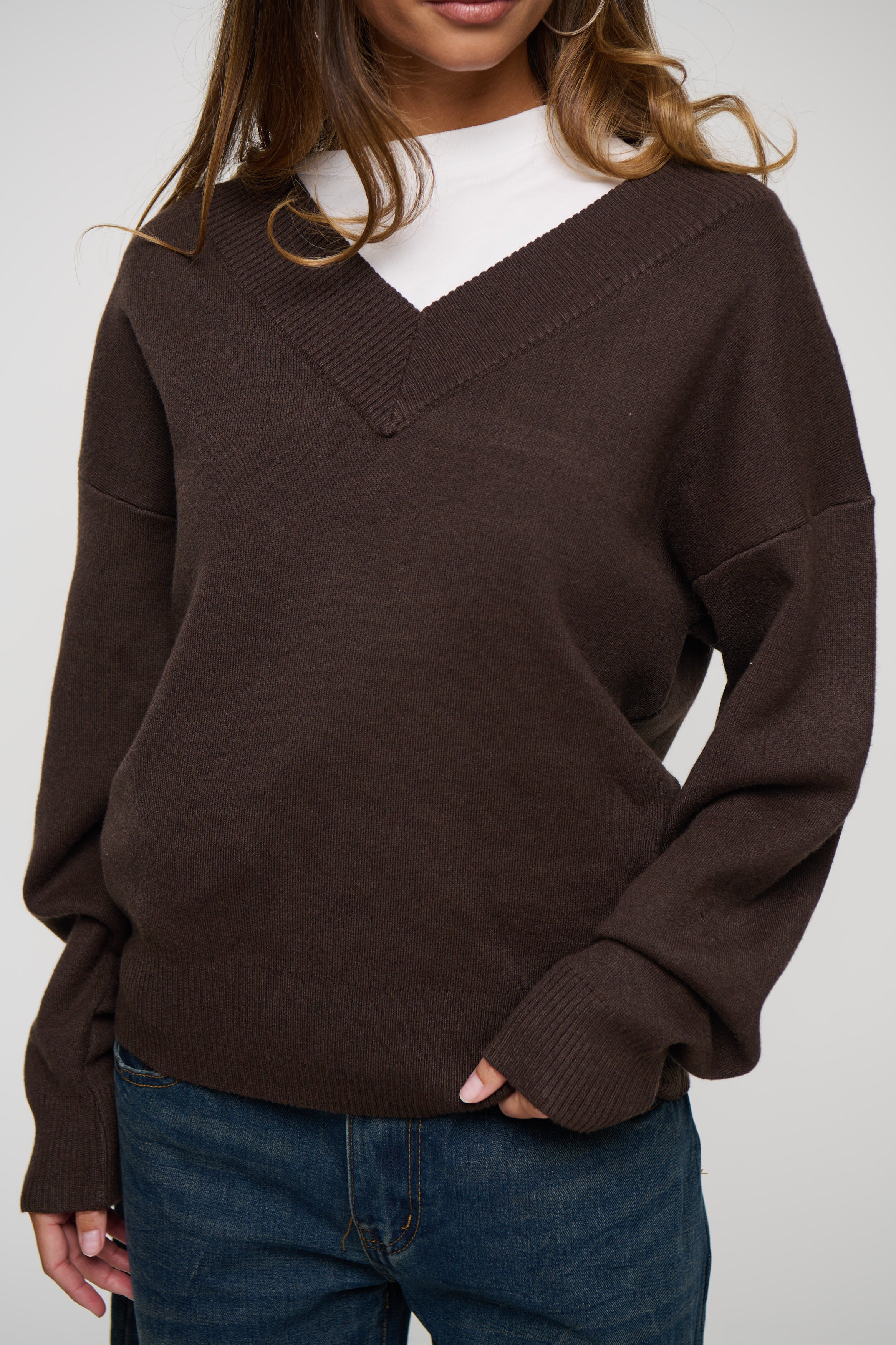 Alexa V Neck Knit Chocolate