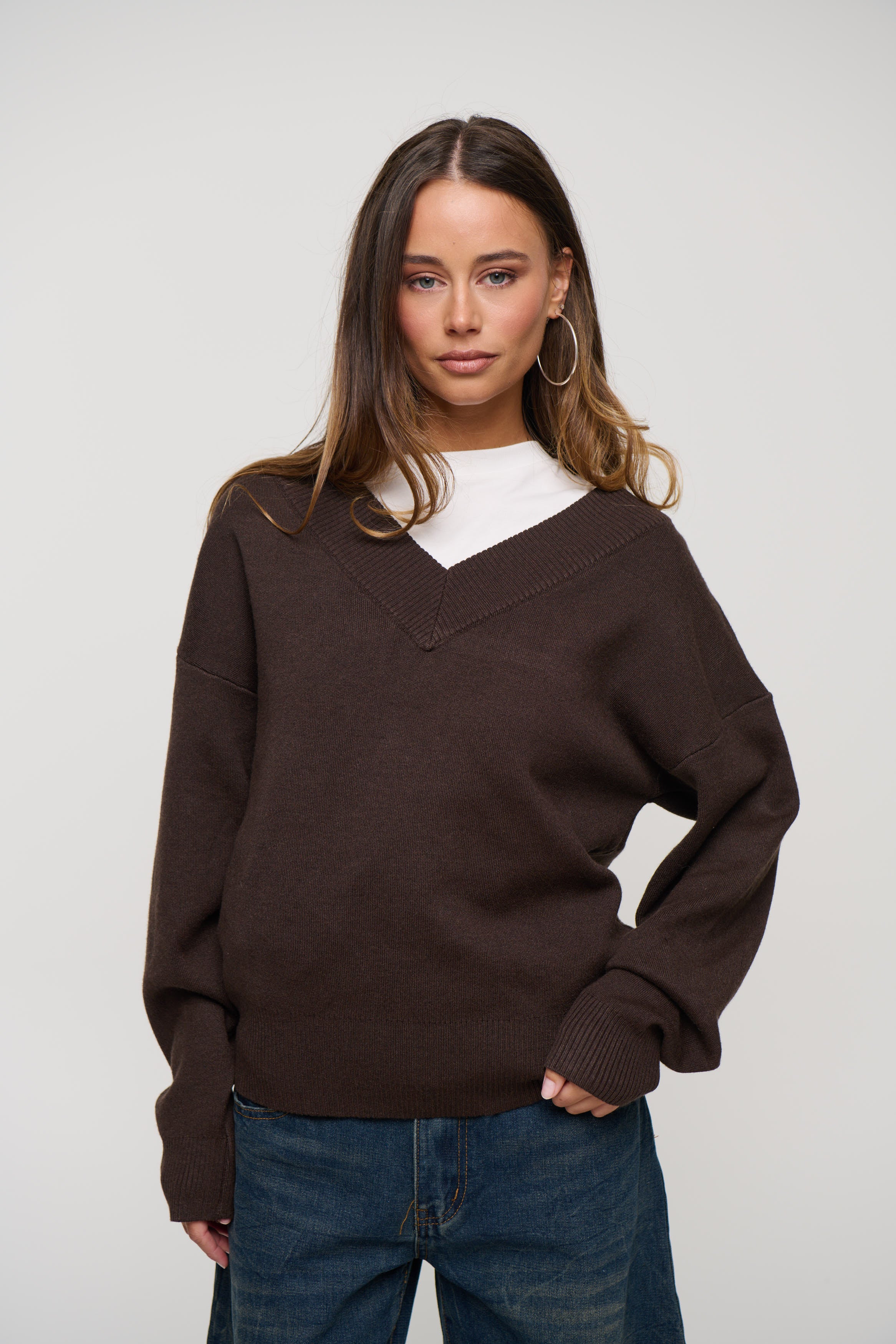 Alexa V Neck Knit Chocolate
