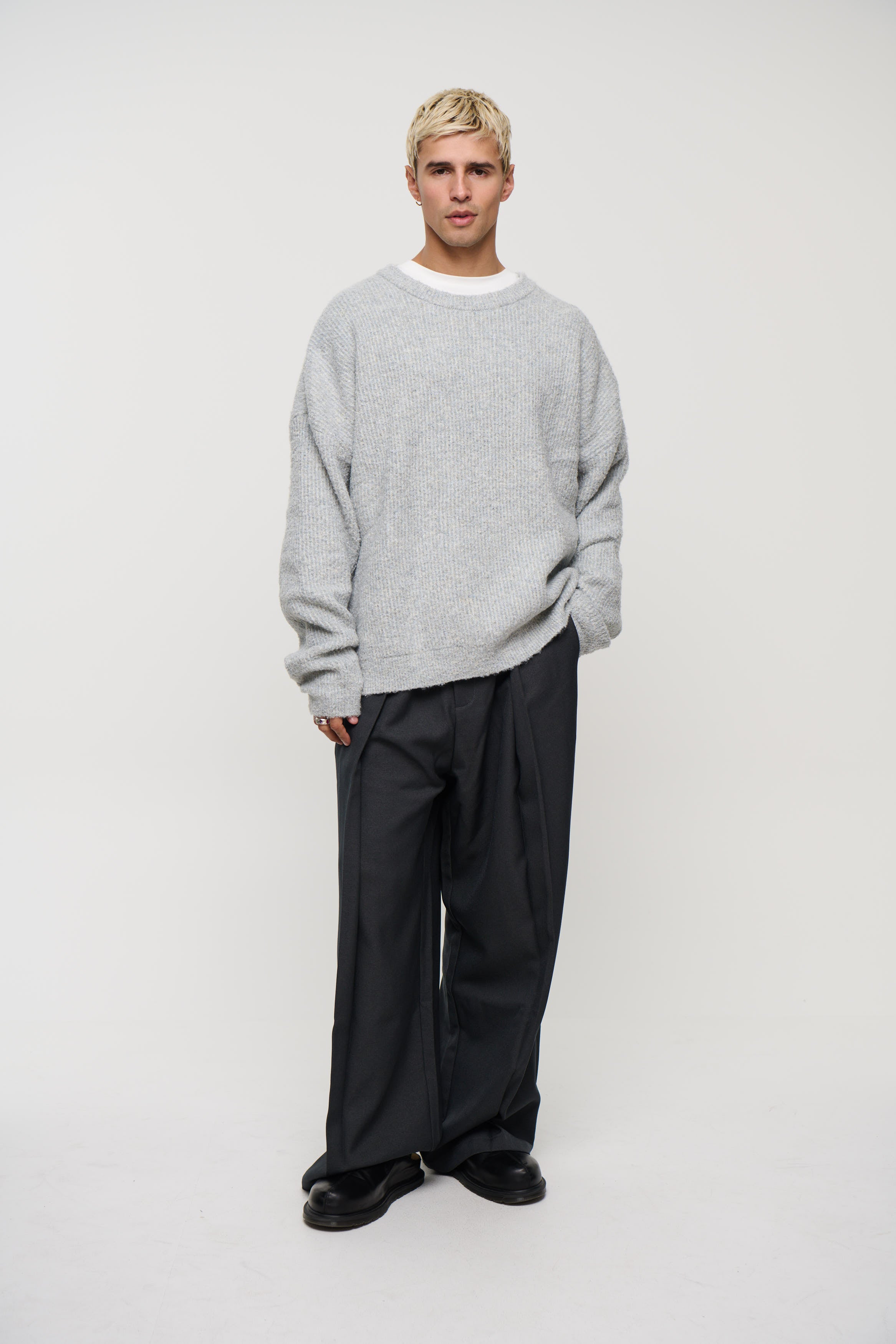Soft Crew Knit Light Grey