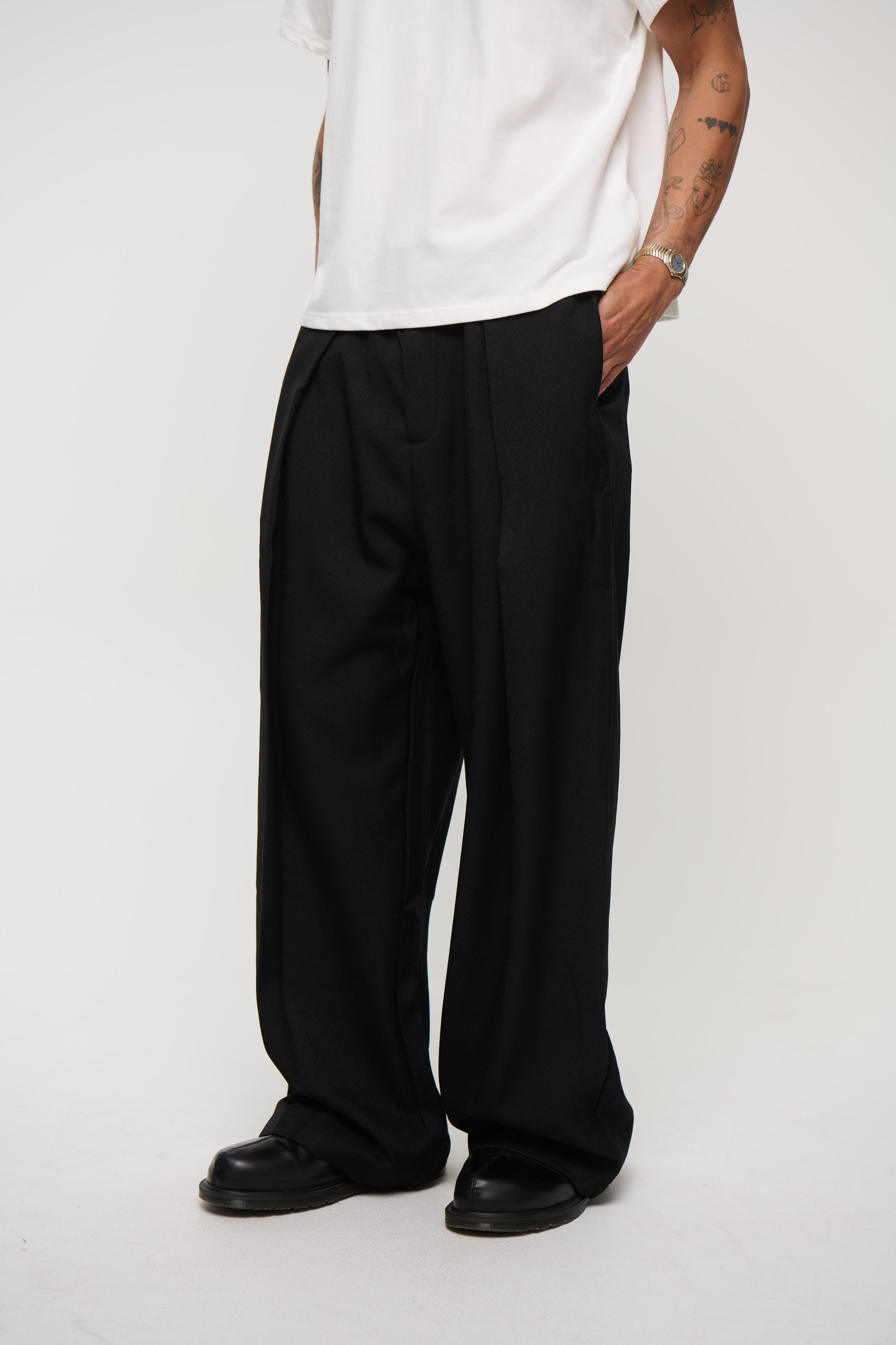 Josh Baggy Pant Black