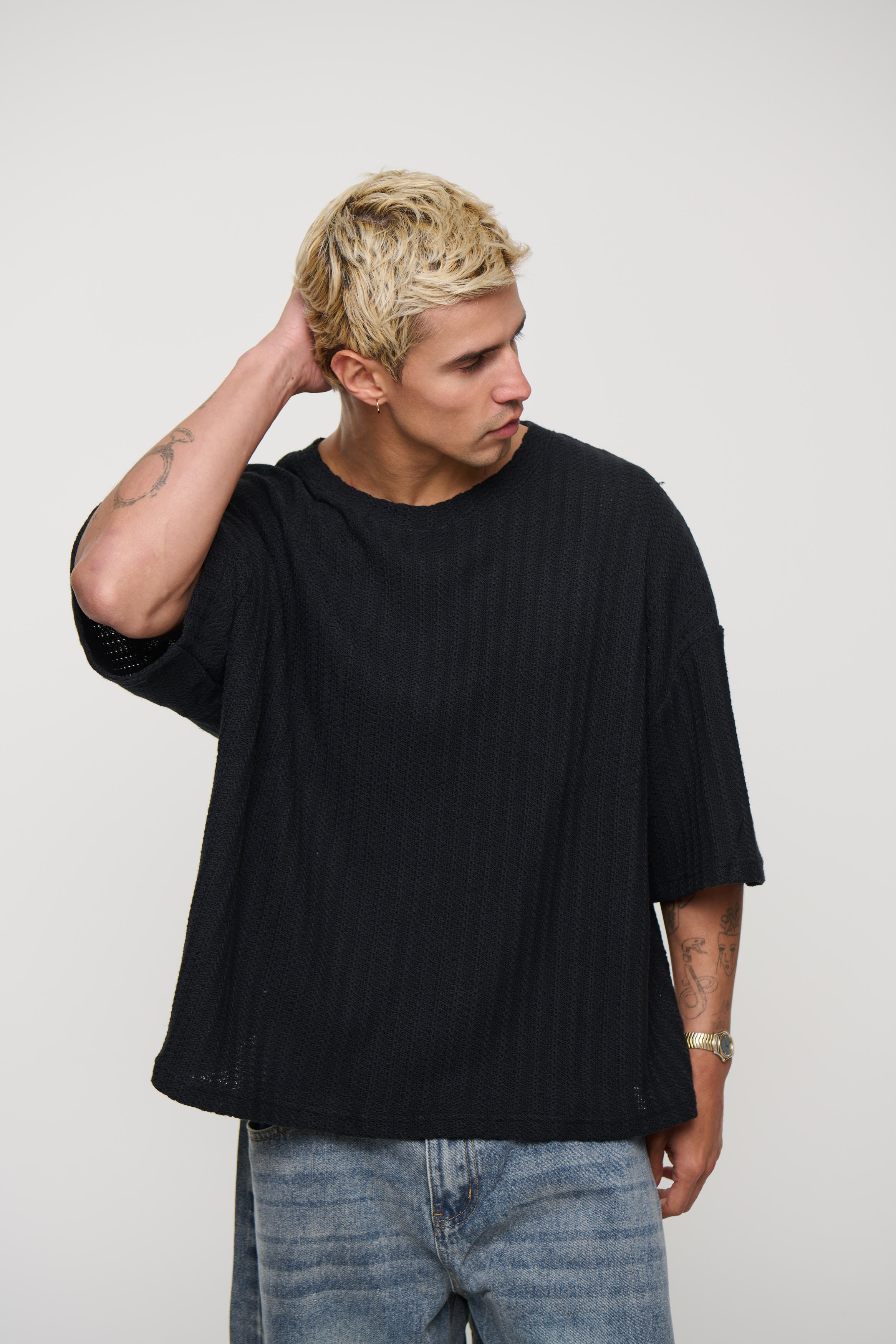 Vinnie Two Thread Stitch Tee Black