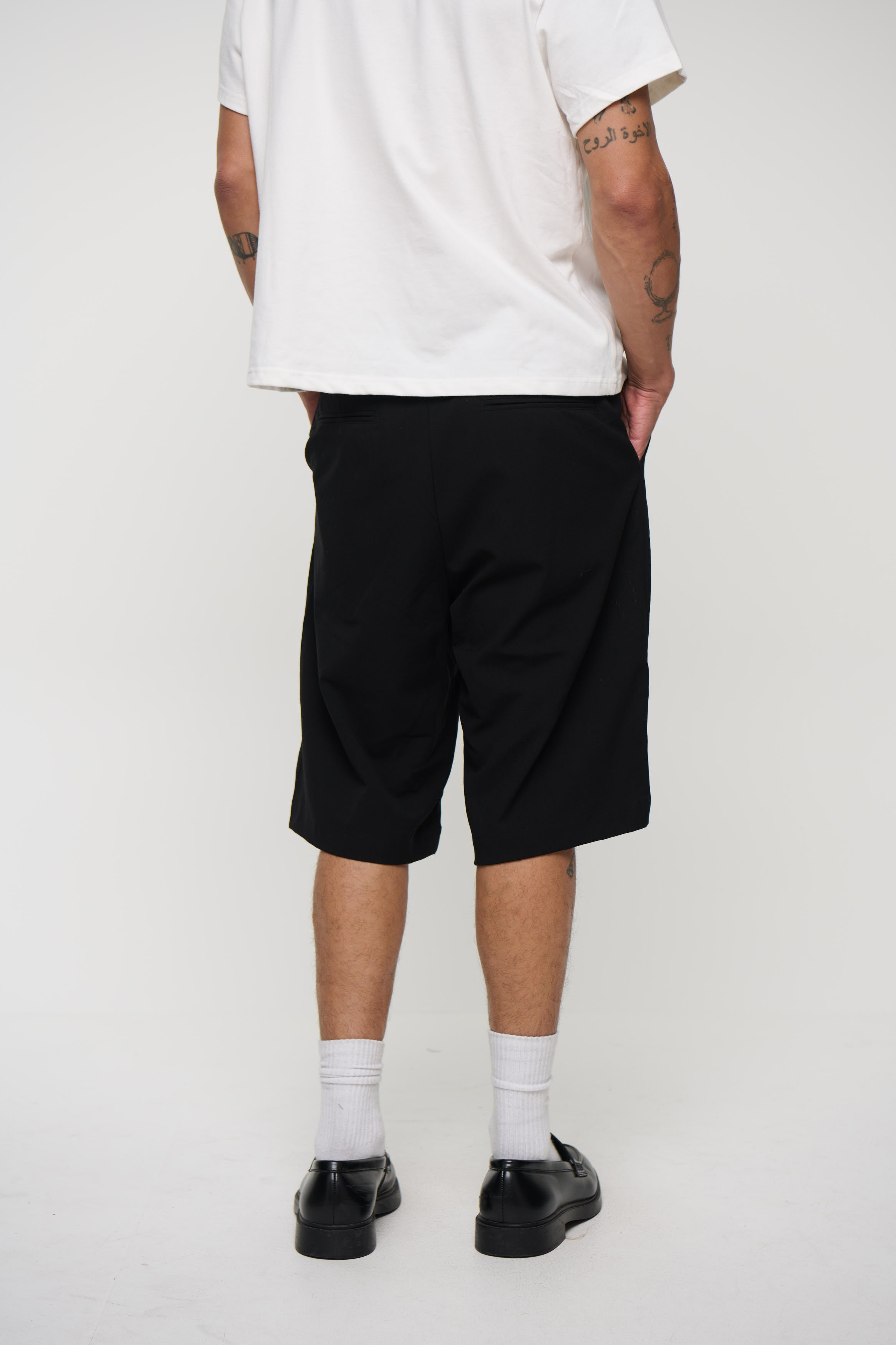 Alex Pleat Jort Black