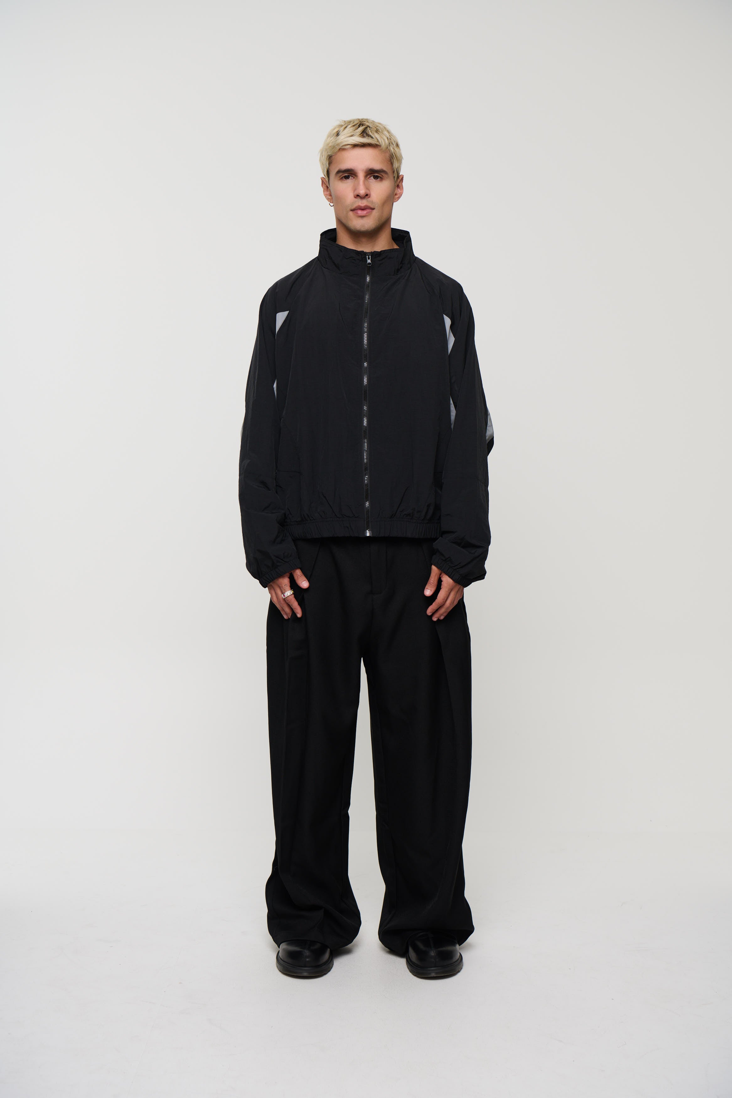 Panelled Drop Sleeve Windbreaker Black
