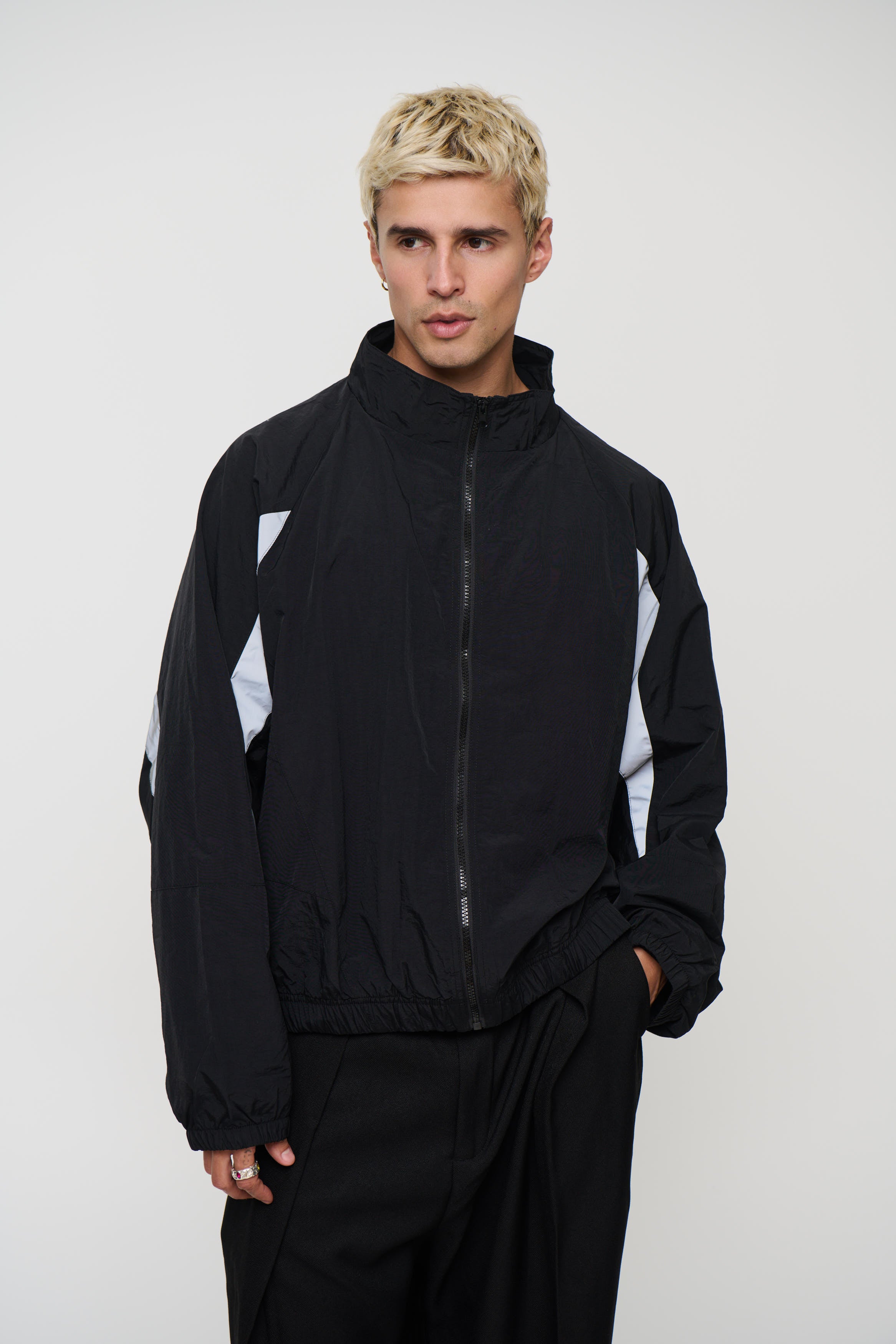 Panelled Drop Sleeve Windbreaker Black