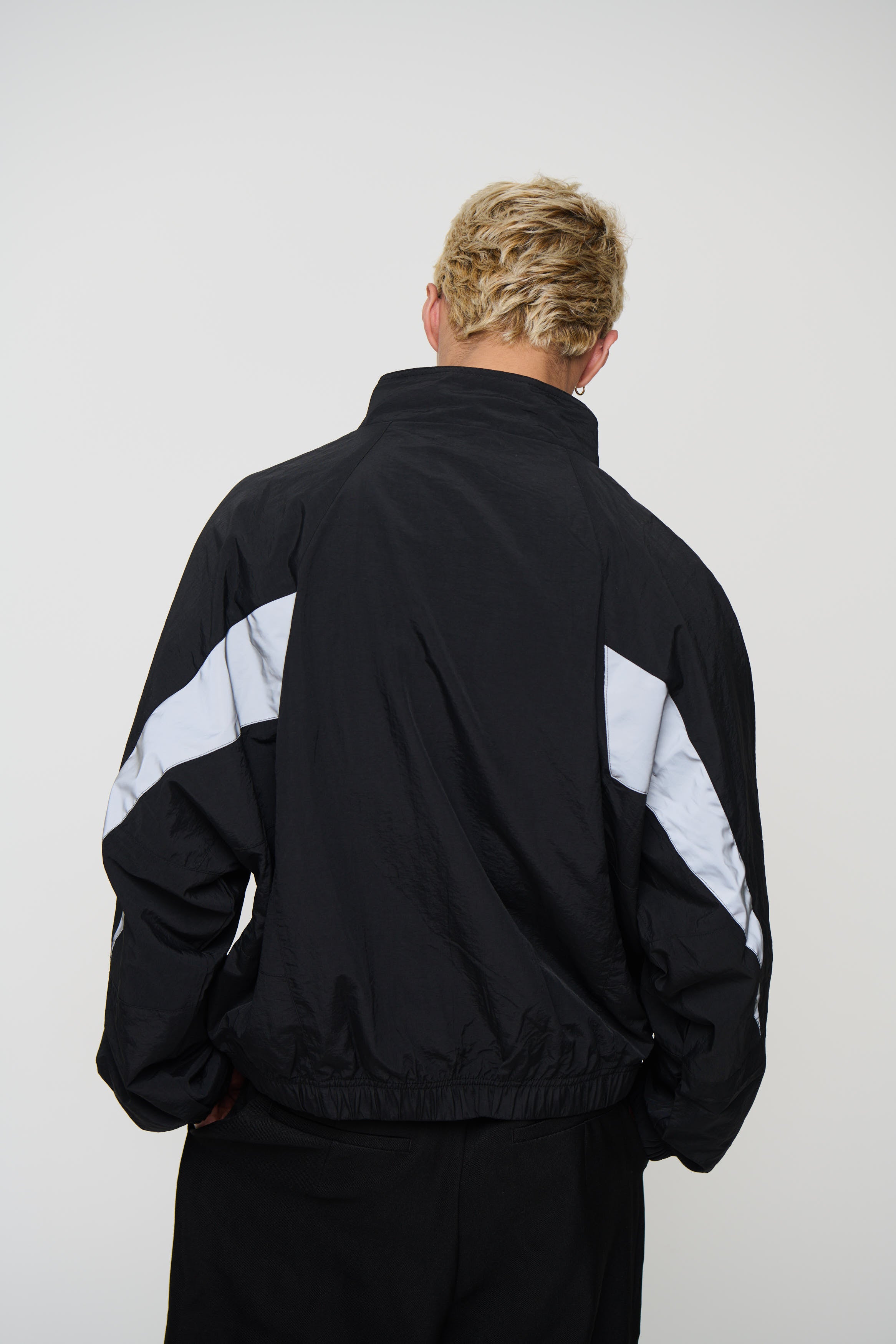Panelled Drop Sleeve Windbreaker Black