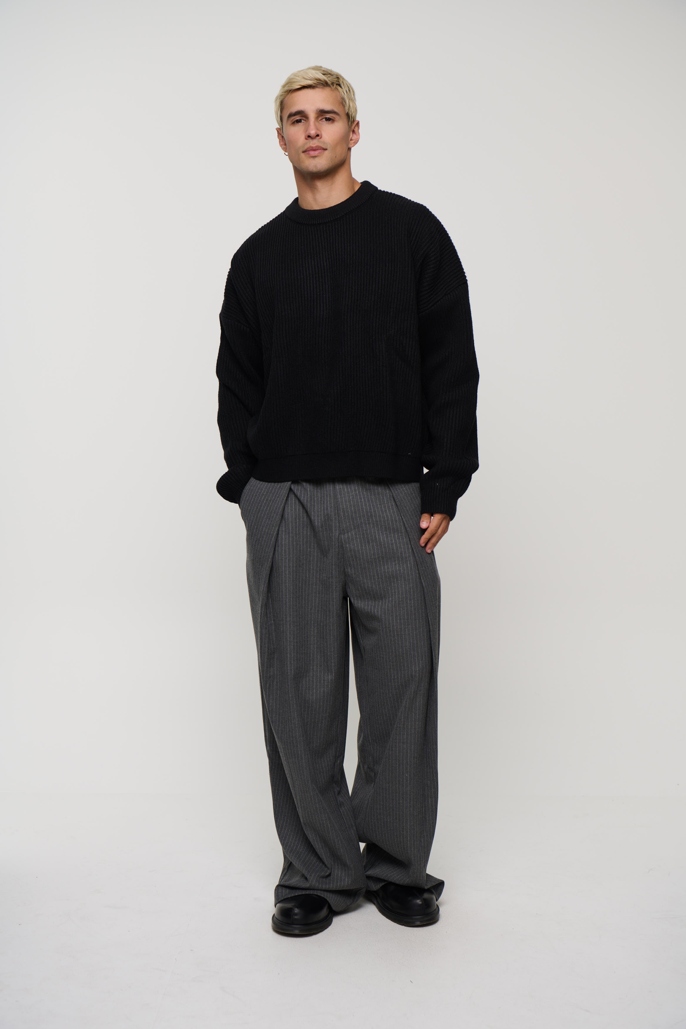 Drop Sleeve Heavy Knit Black