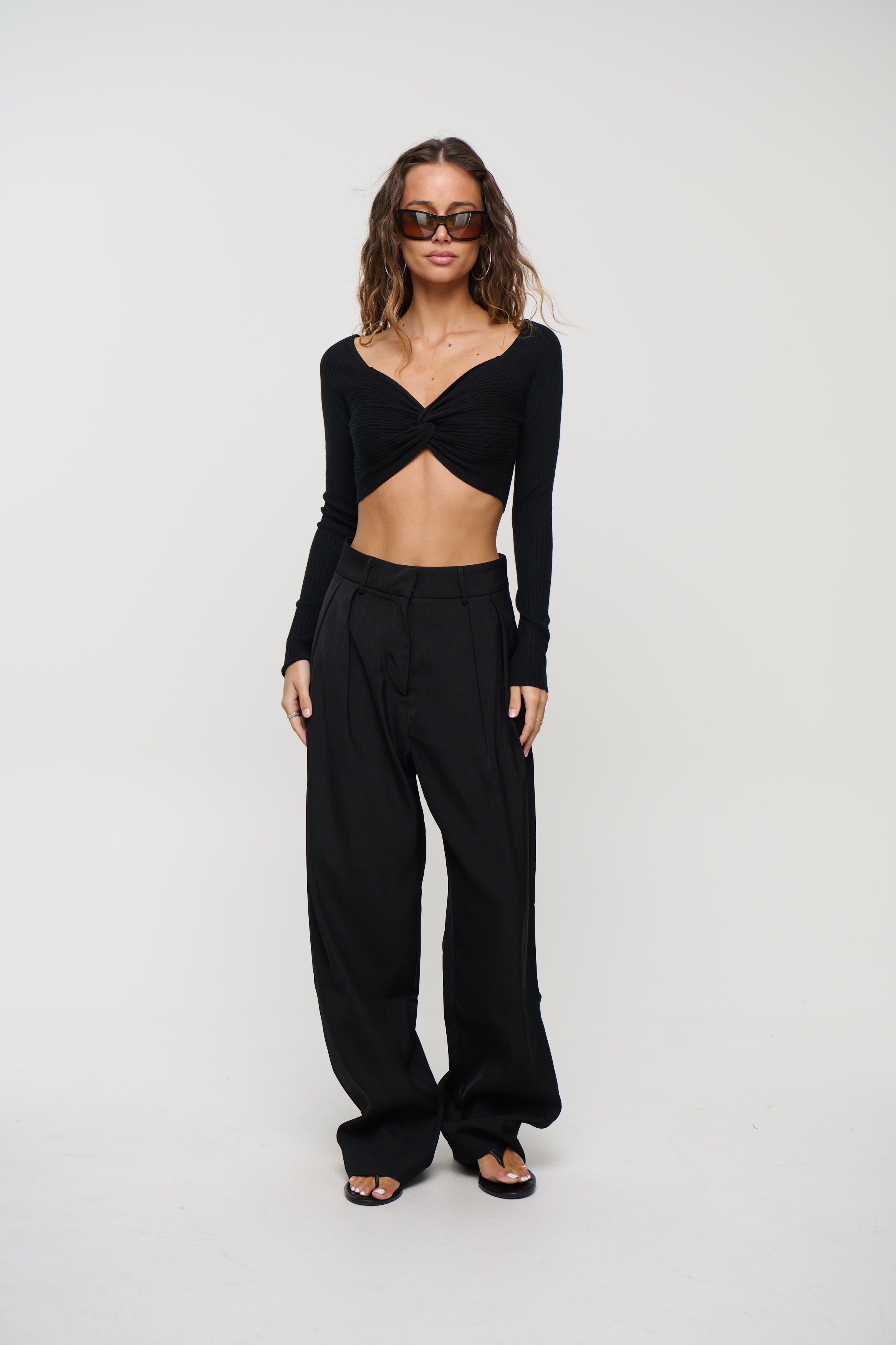 Ellie Long Sleeve Crop Black