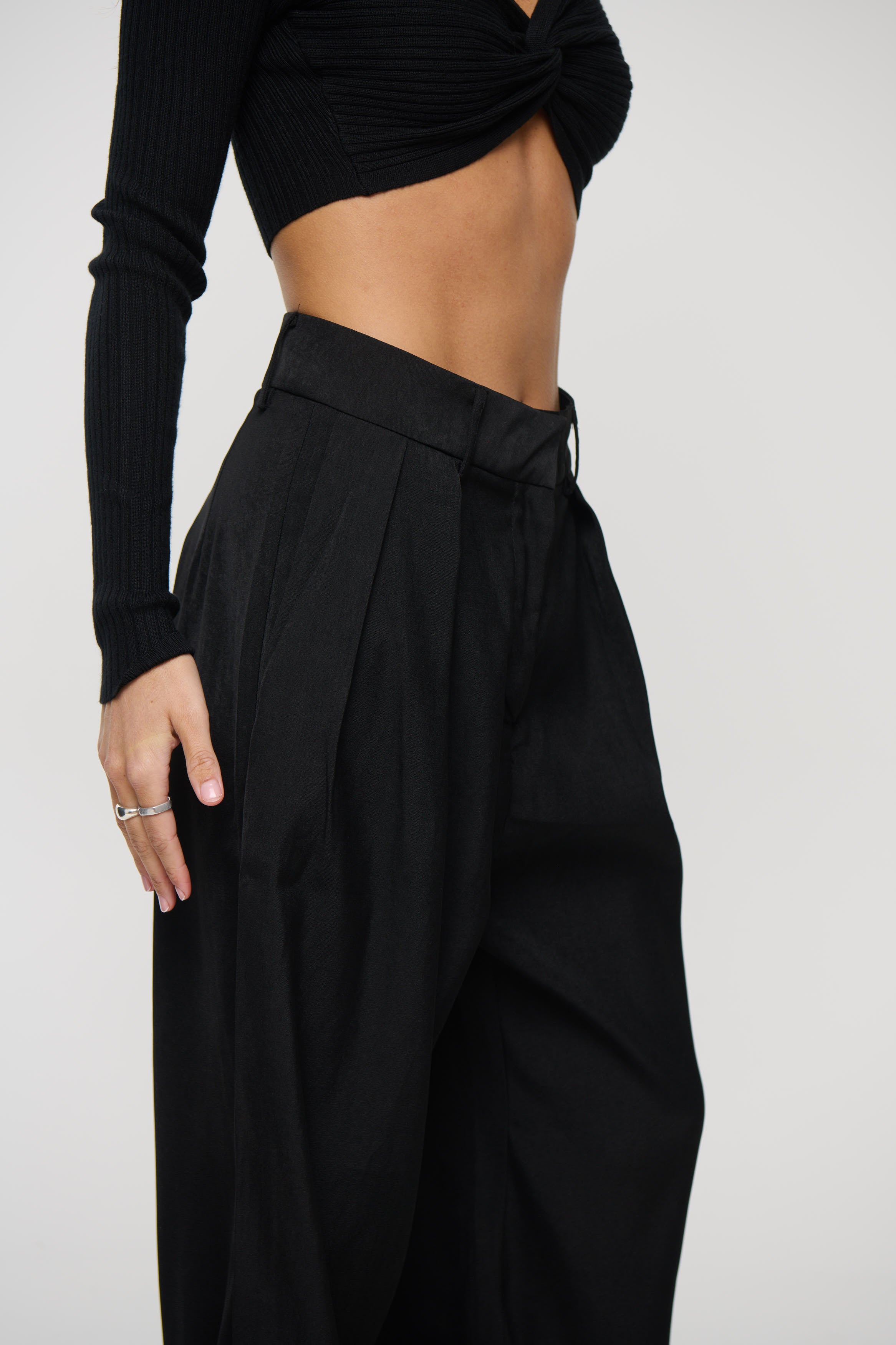 Vanessa Pant Black