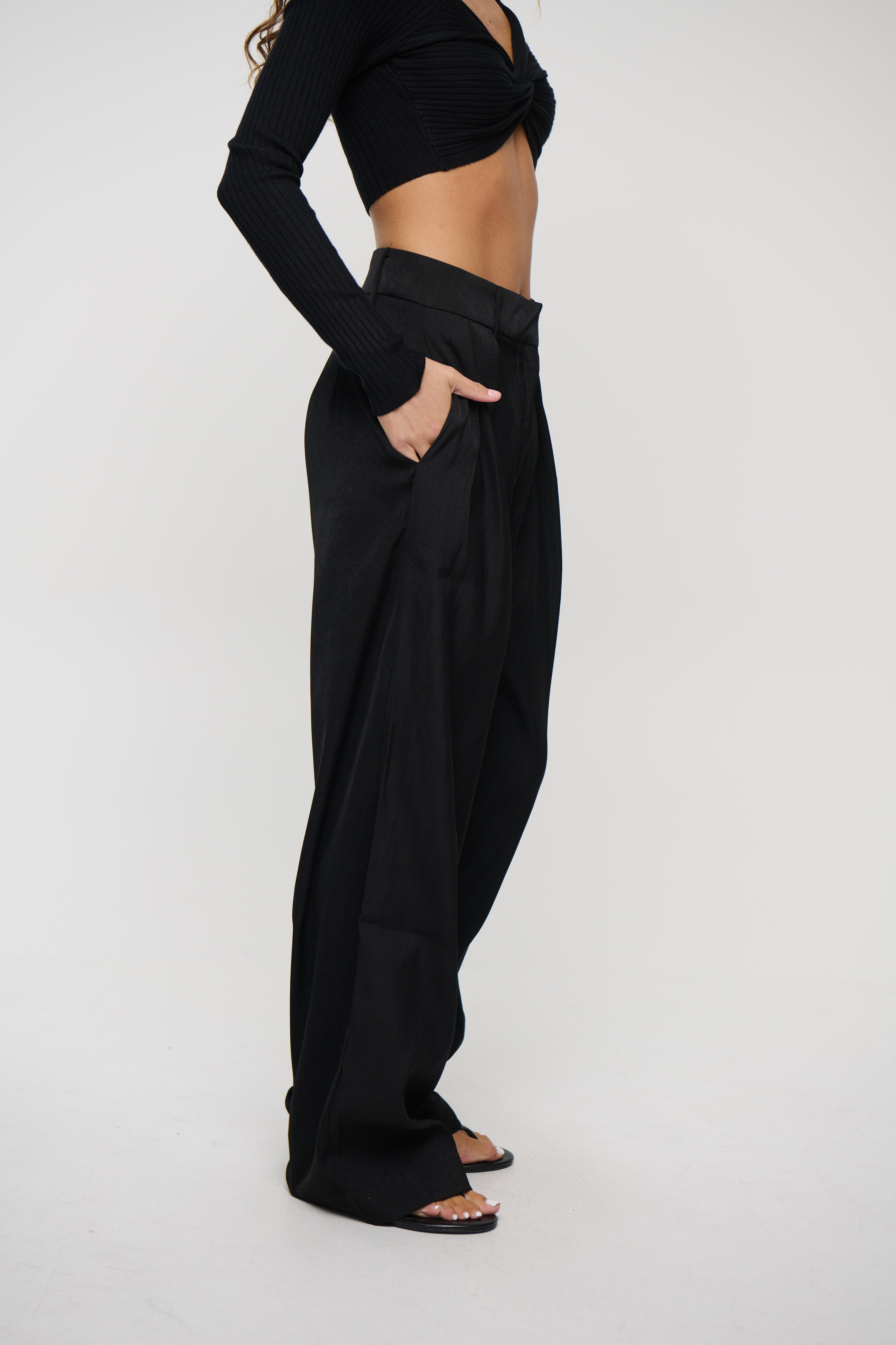 Vanessa Pant Black