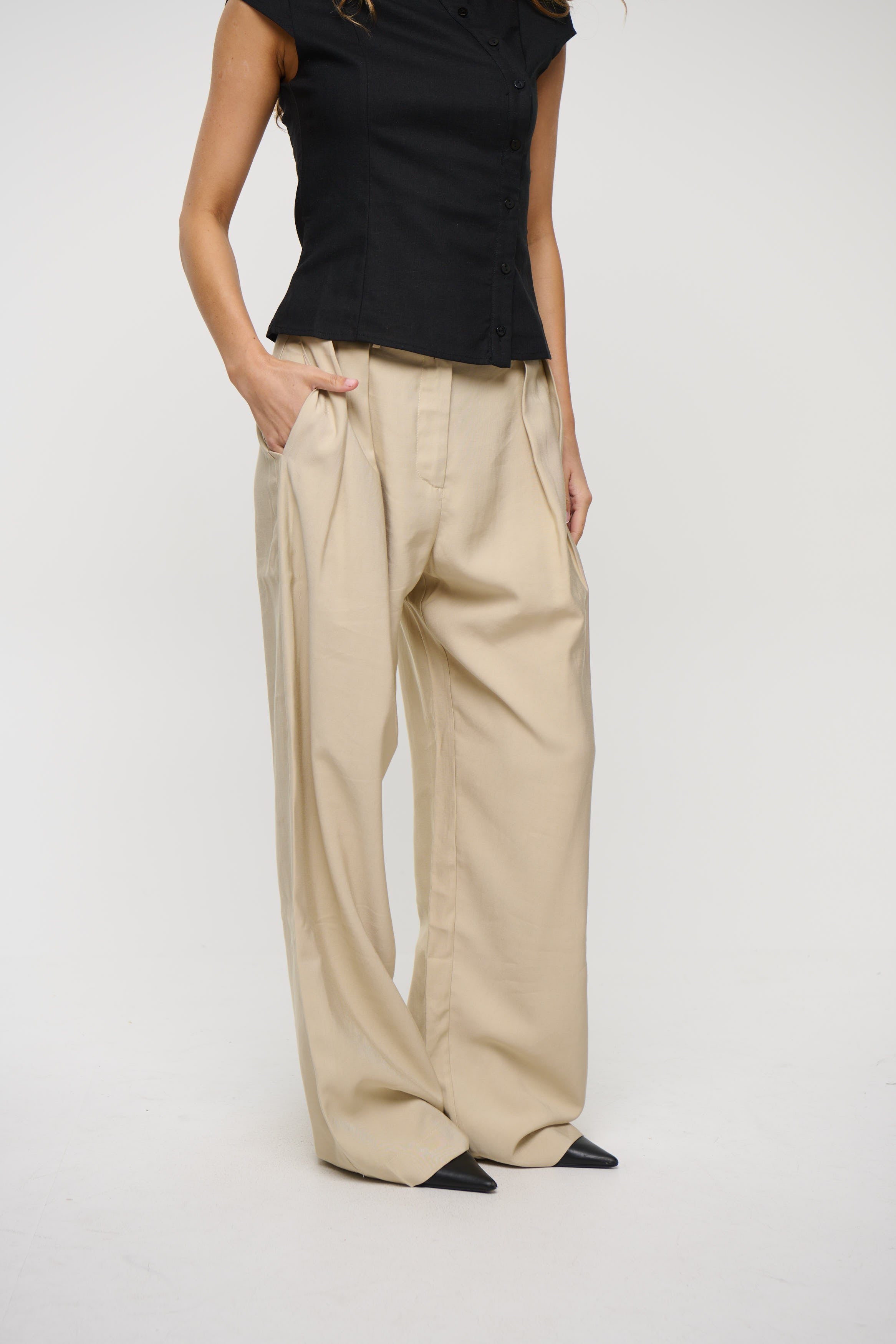 Vanessa Pant Stone