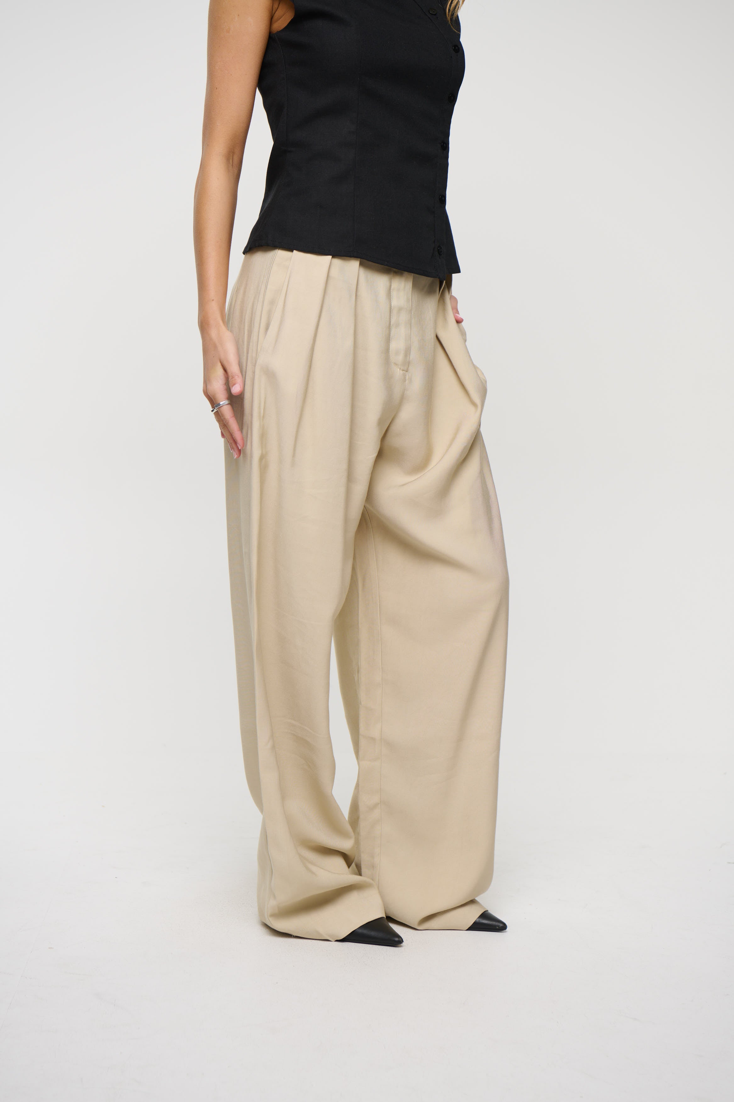 Vanessa Pant Stone