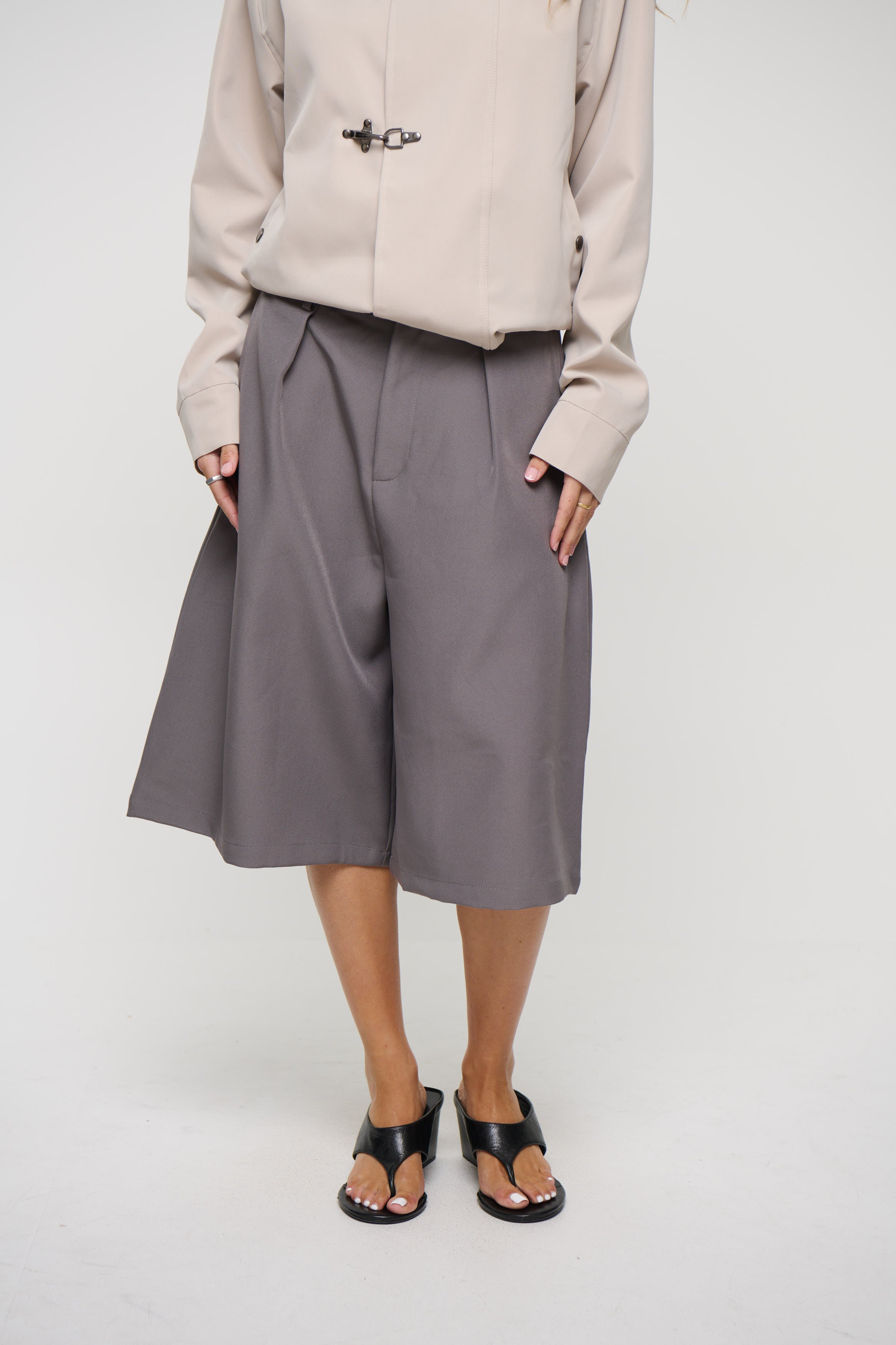 Roni Long Short Dark Grey