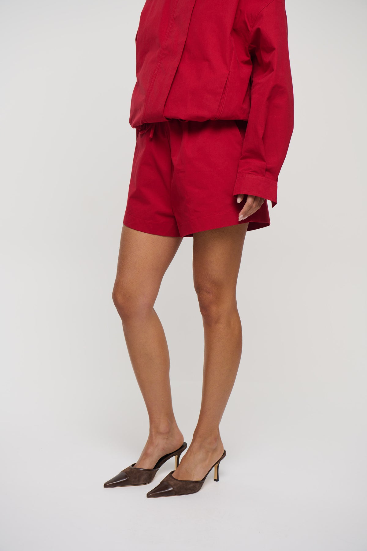Graya Short Crimson