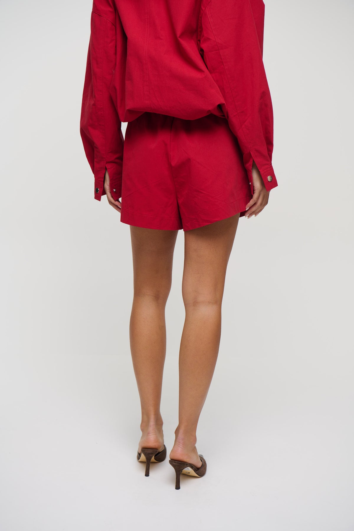 Graya Short Crimson
