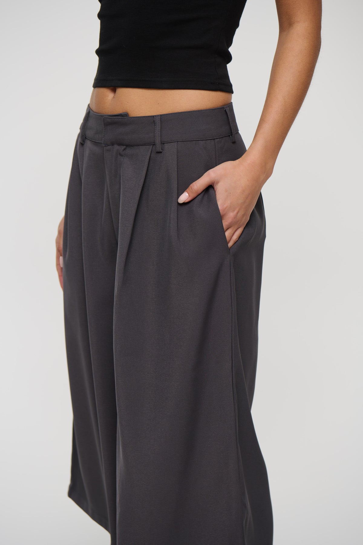 Kareena Long Short Charcoal