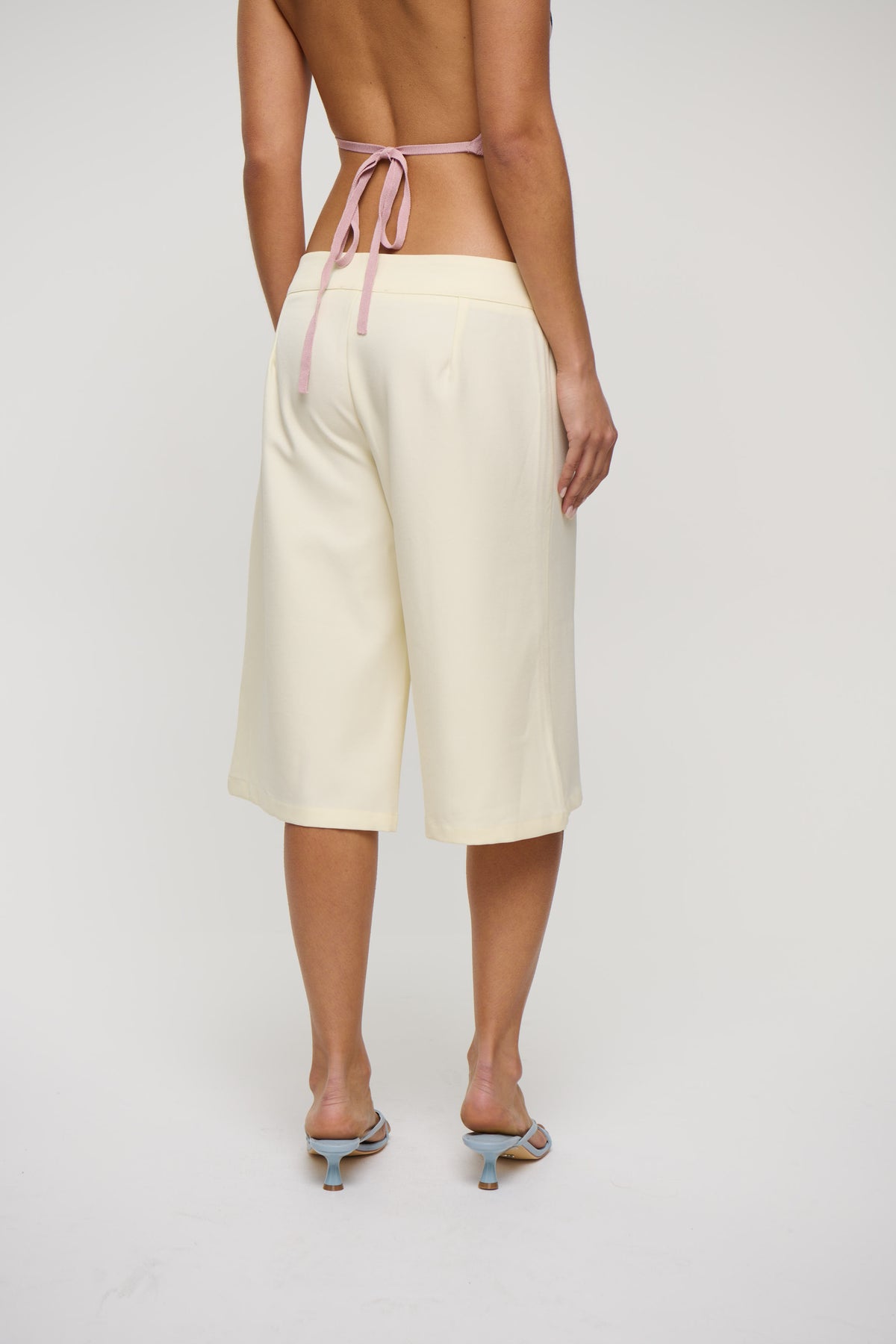 Tia Bermuda Short Cream