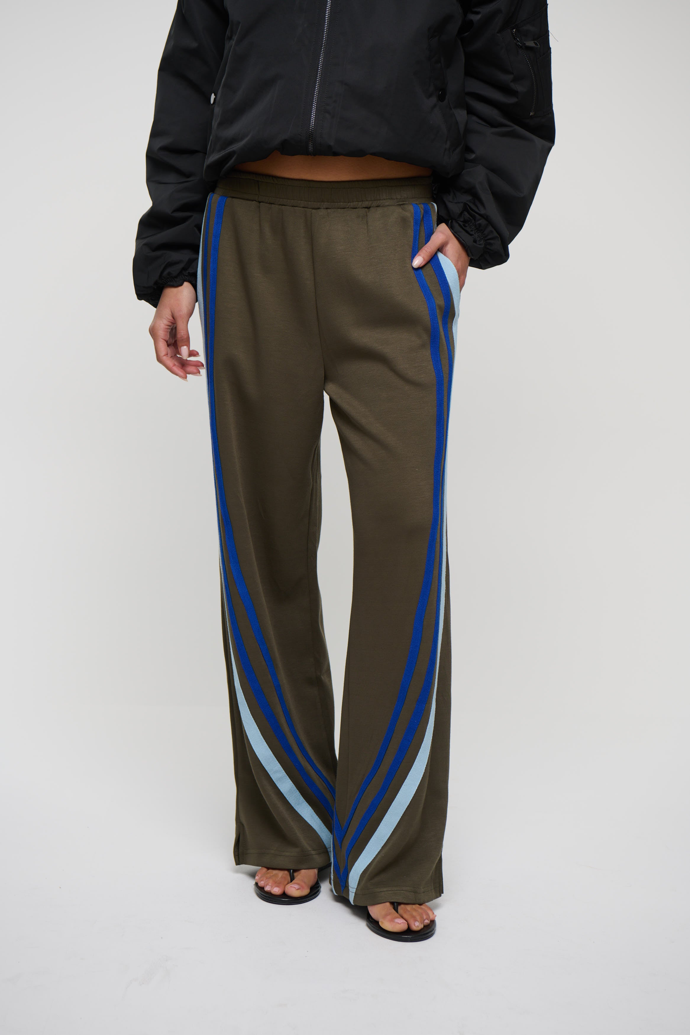Axis Pant Khaki