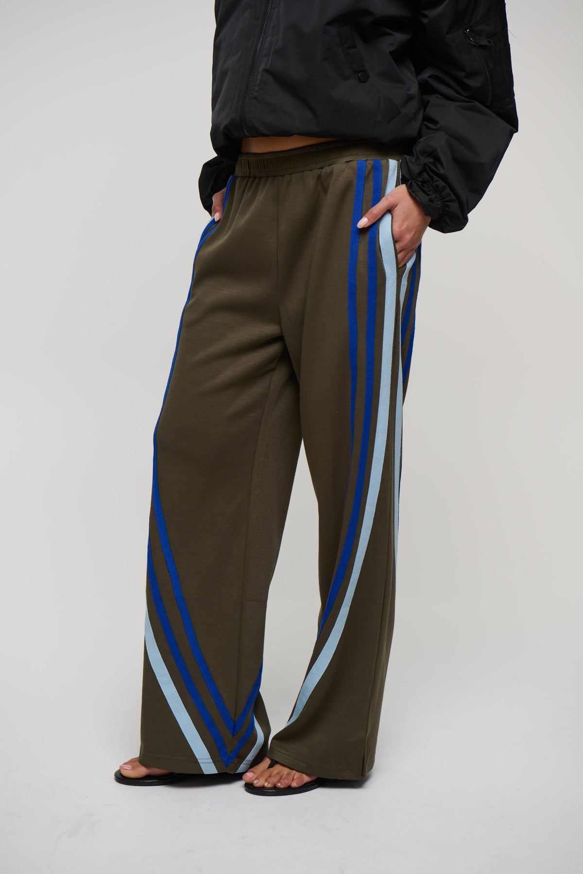 Axis Pant Khaki
