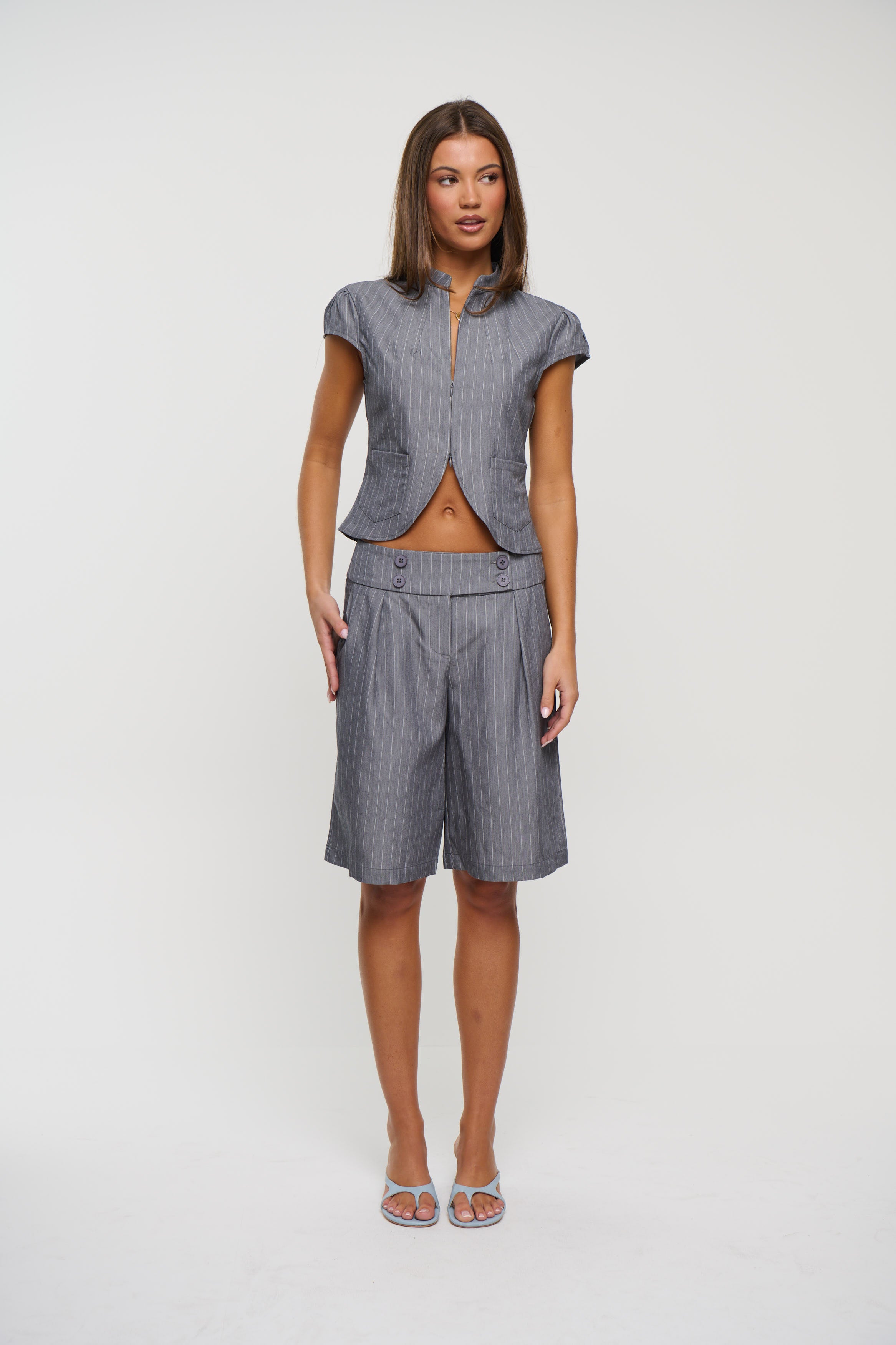 Izzy Bermuda Short Charcoal