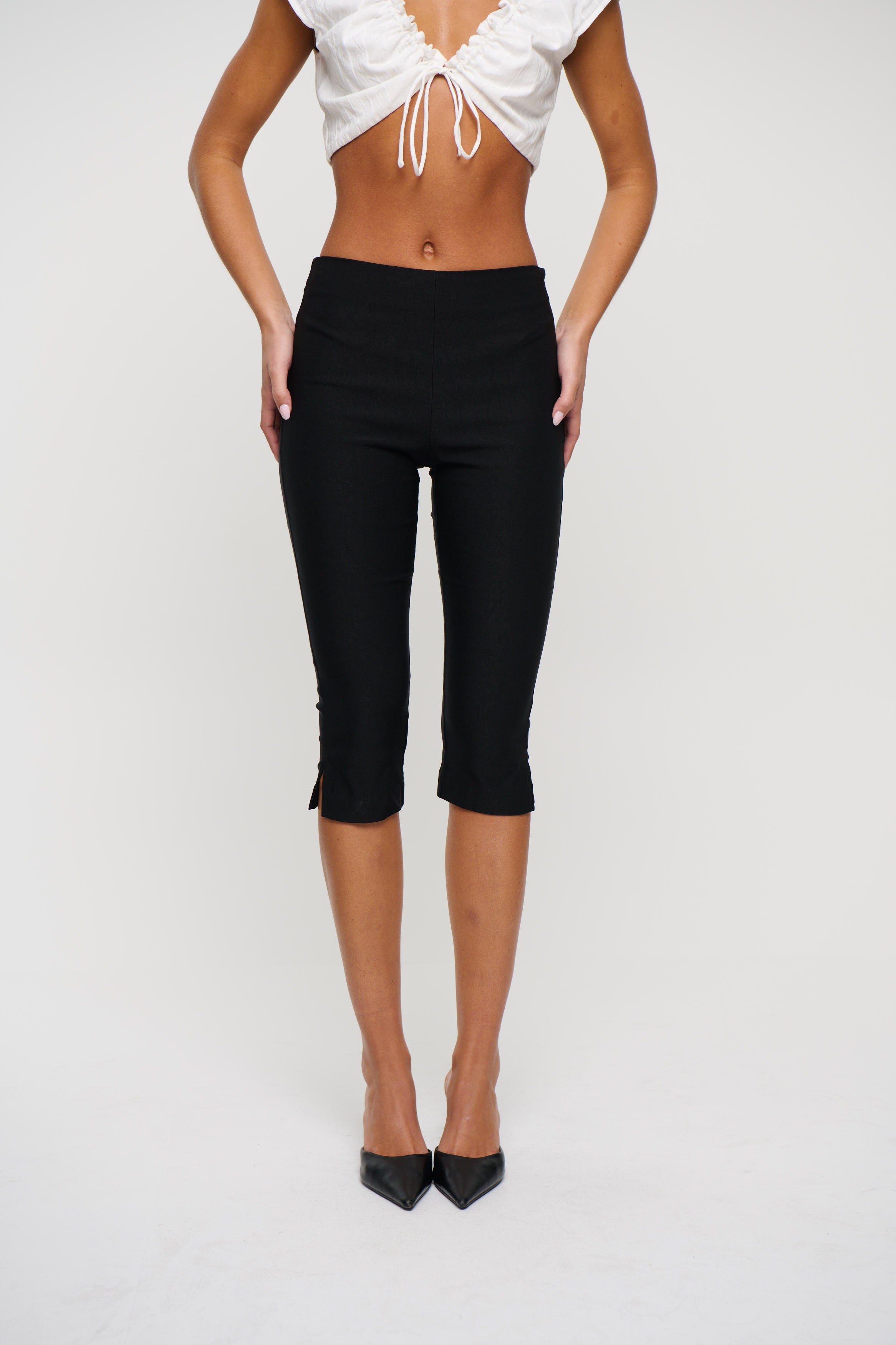 Brittany Capri Black
