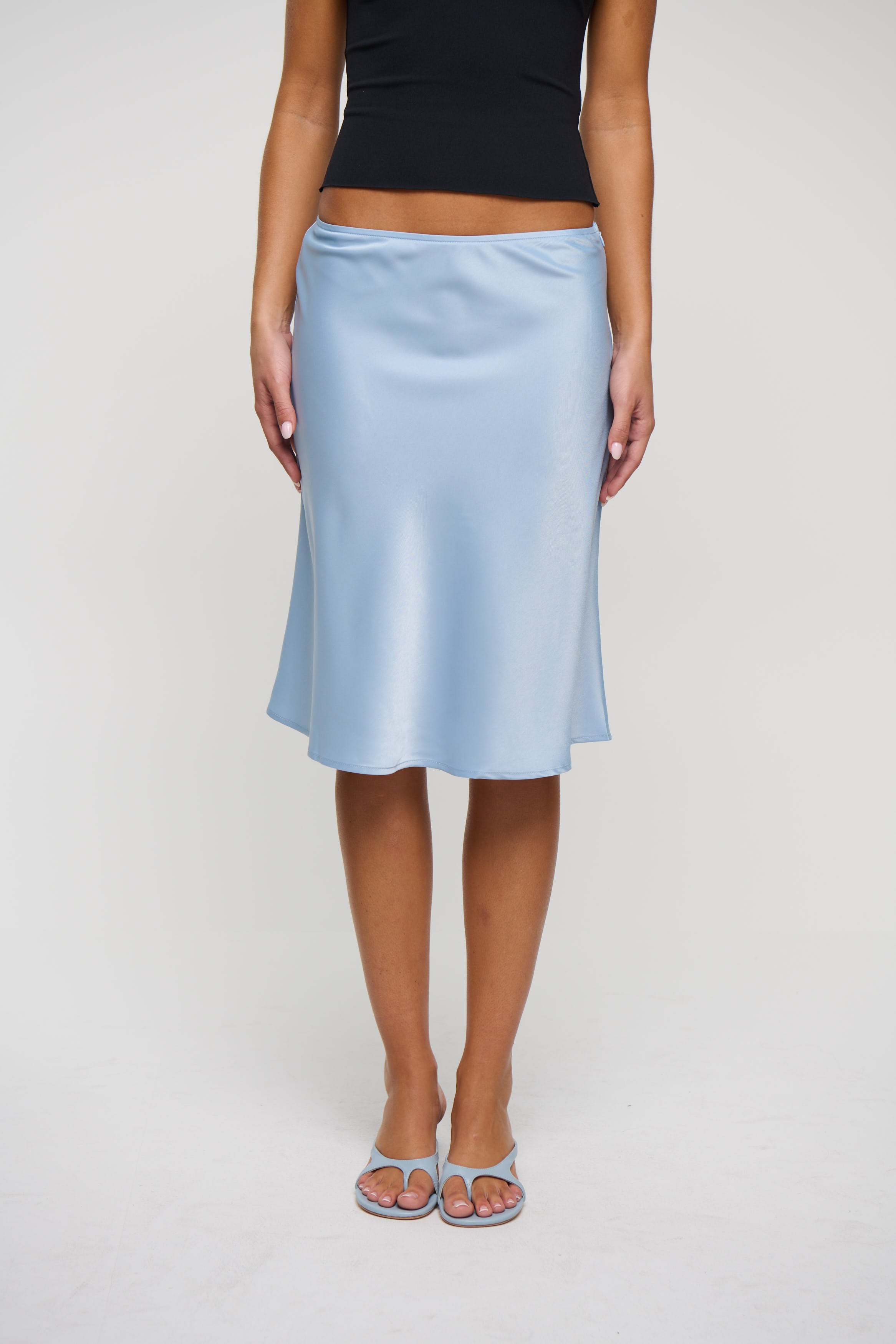 Jessi Midi Skirt Sky