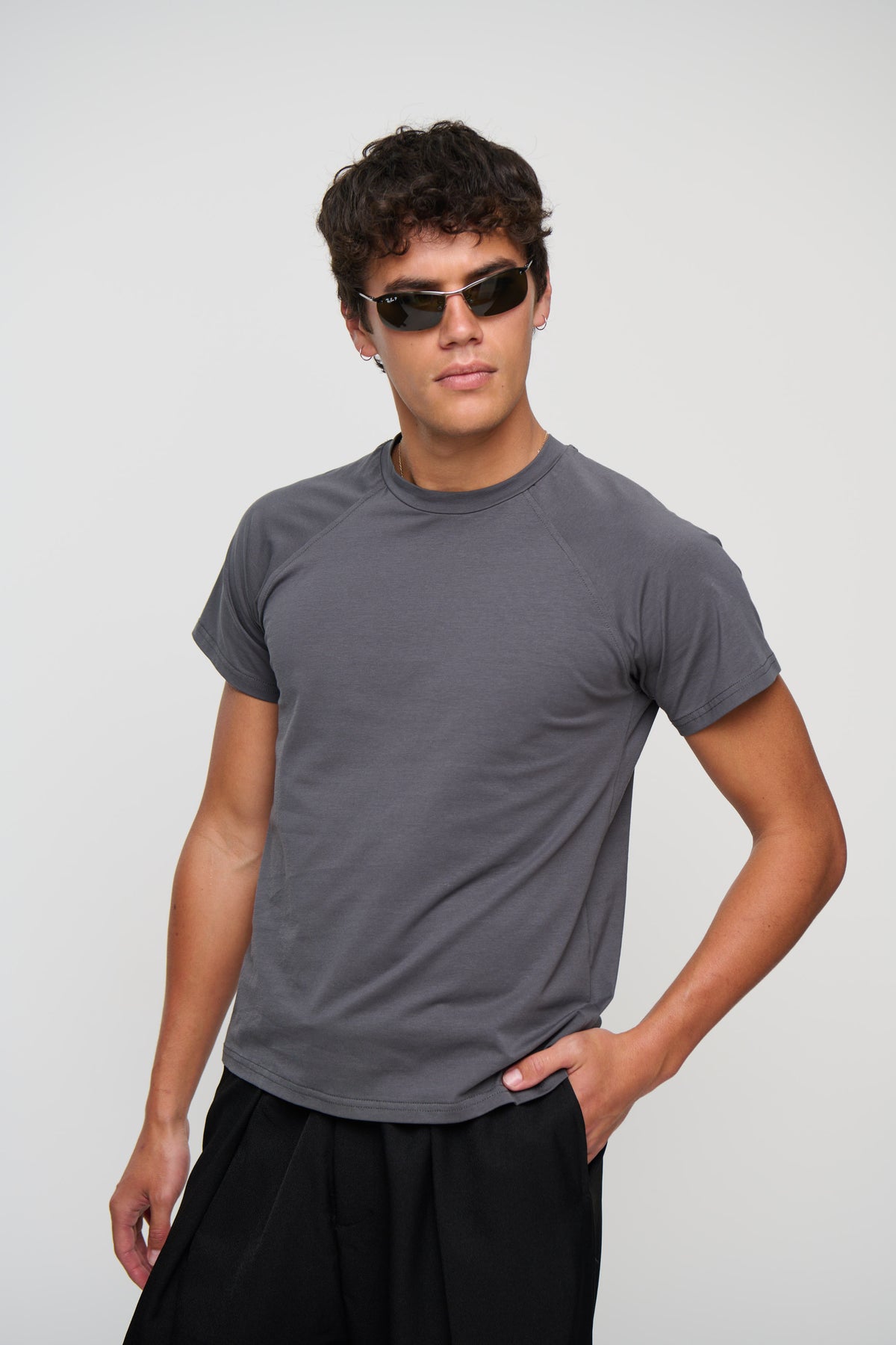 Raglan Fitted Tee Charcoal